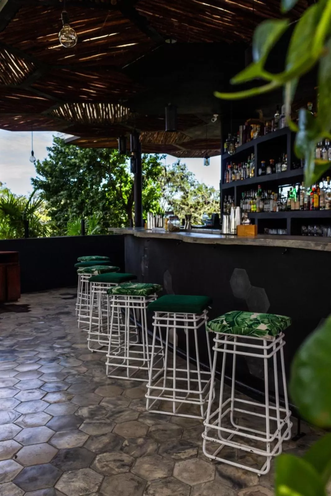 Restaurant/places to eat, Lounge/Bar in Maka Hotel Boutique