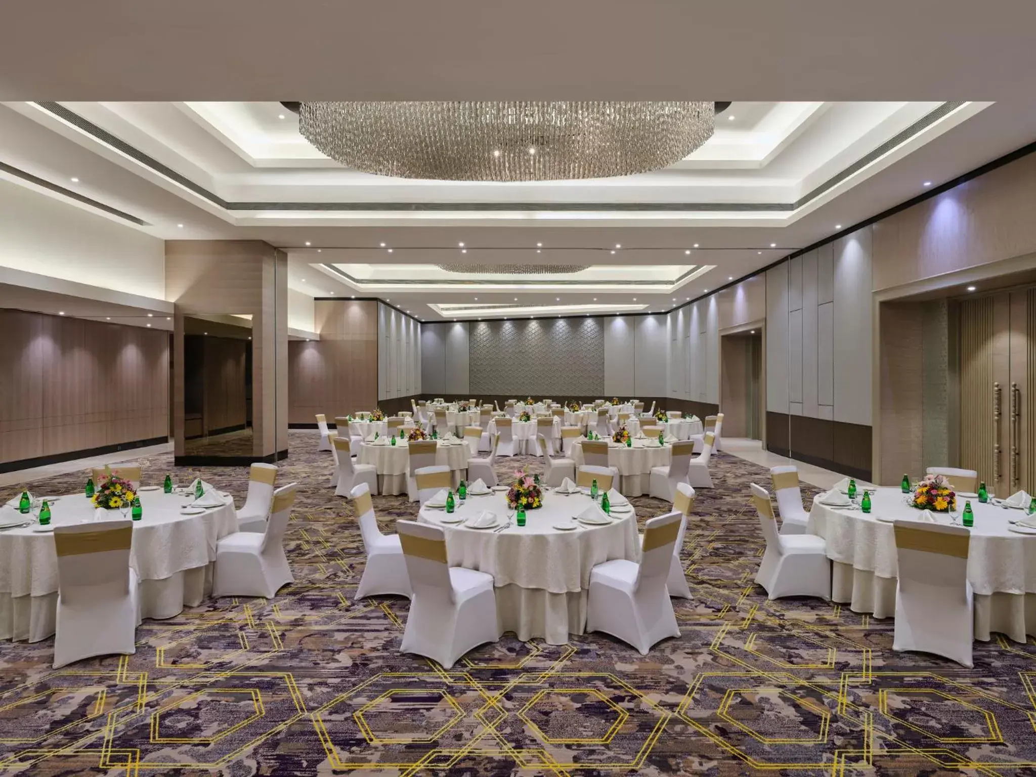 Banquet/Function facilities, Banquet Facilities in Crowne Plaza Ahmedabad City Centre, an IHG Hotel