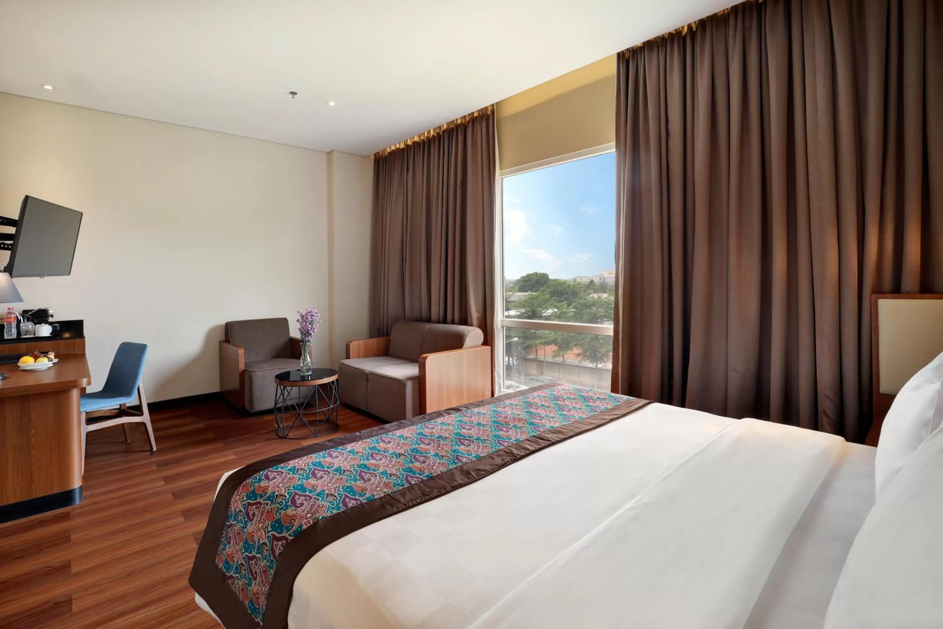 Bedroom, Bed in Swiss-Belhotel Airport Jakarta