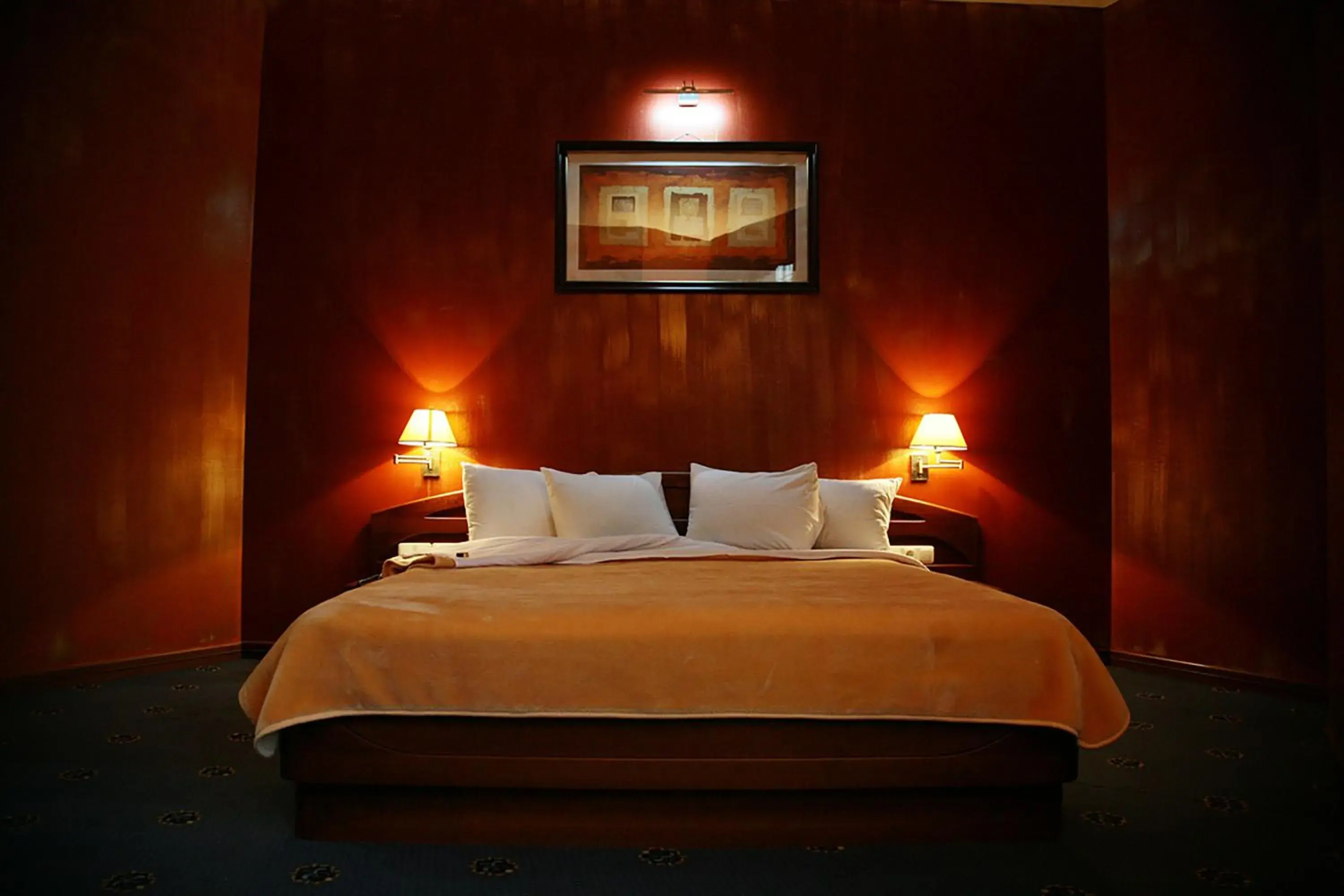 Bed in Ararat Hotel