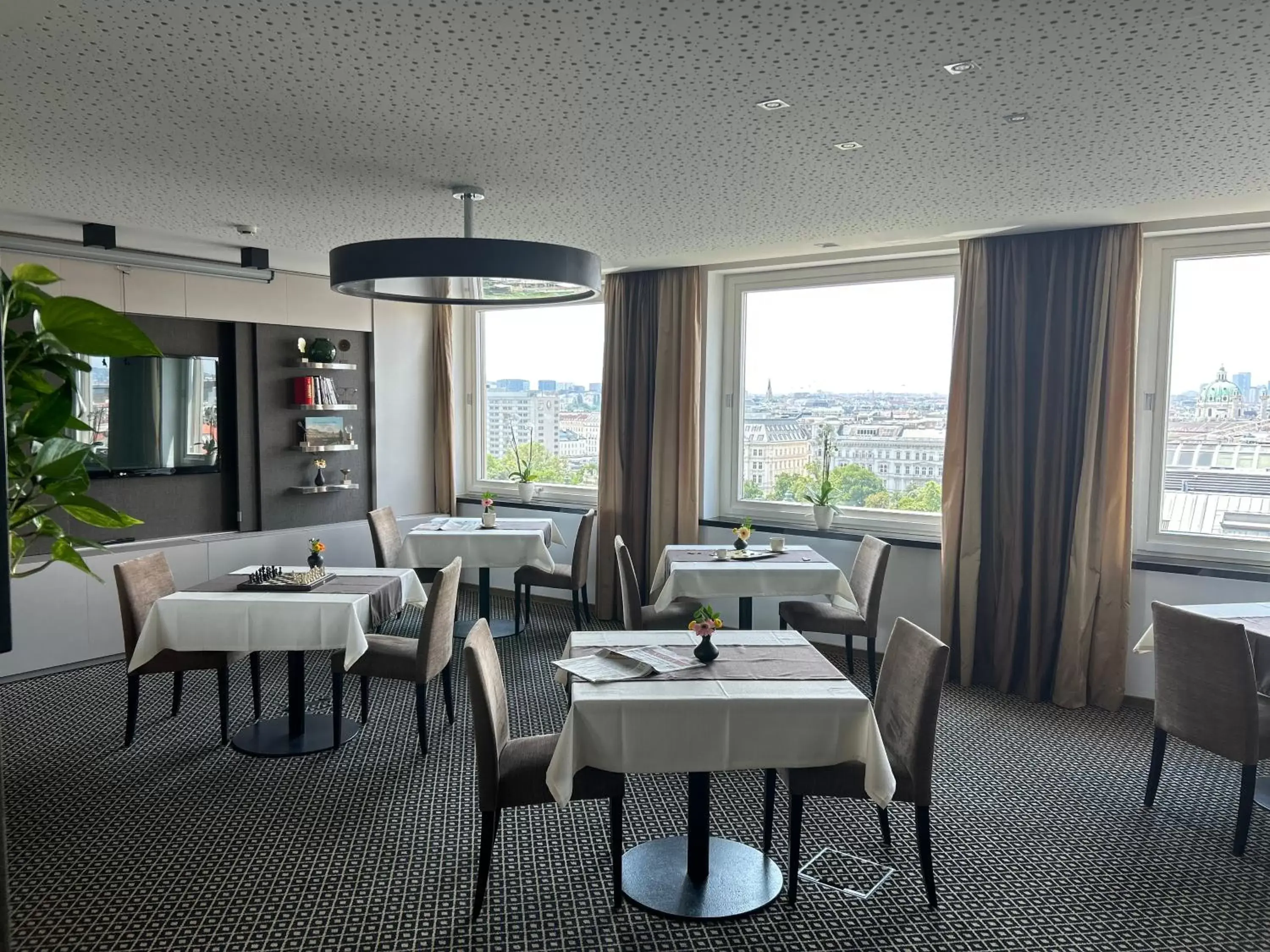 Restaurant/Places to Eat in Hotel Am Parkring