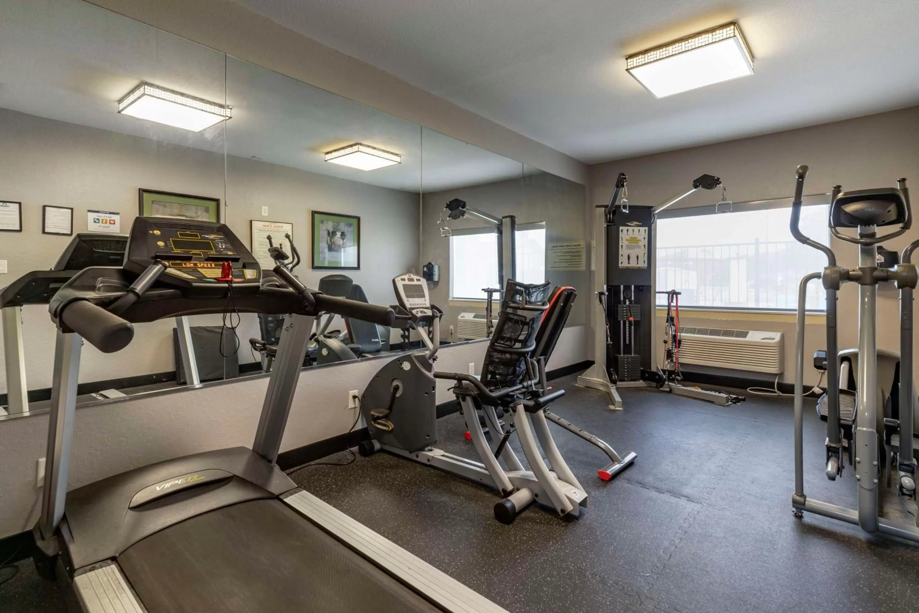 Fitness centre/facilities in Best Western Plus Victoria Inn & Suites