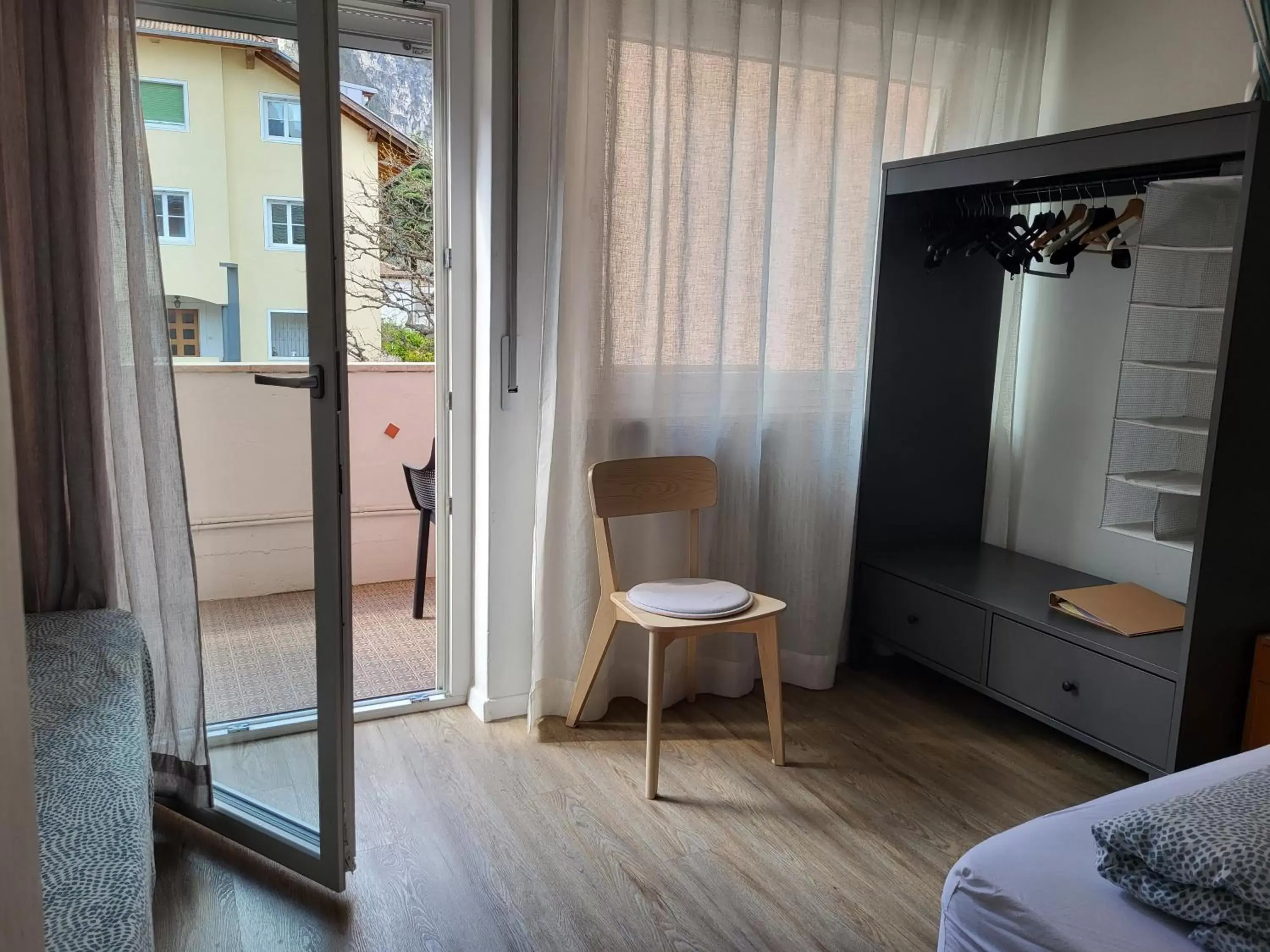 Bedroom, Seating Area in Albergo Gasthof Salurn