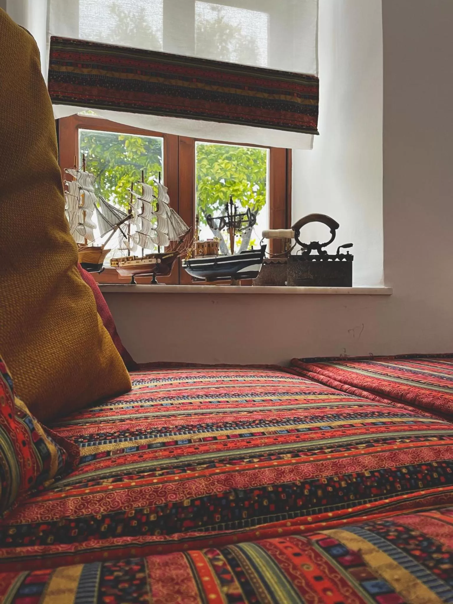 TV and multimedia, Bed in Amina Hanem Boutique Apartments