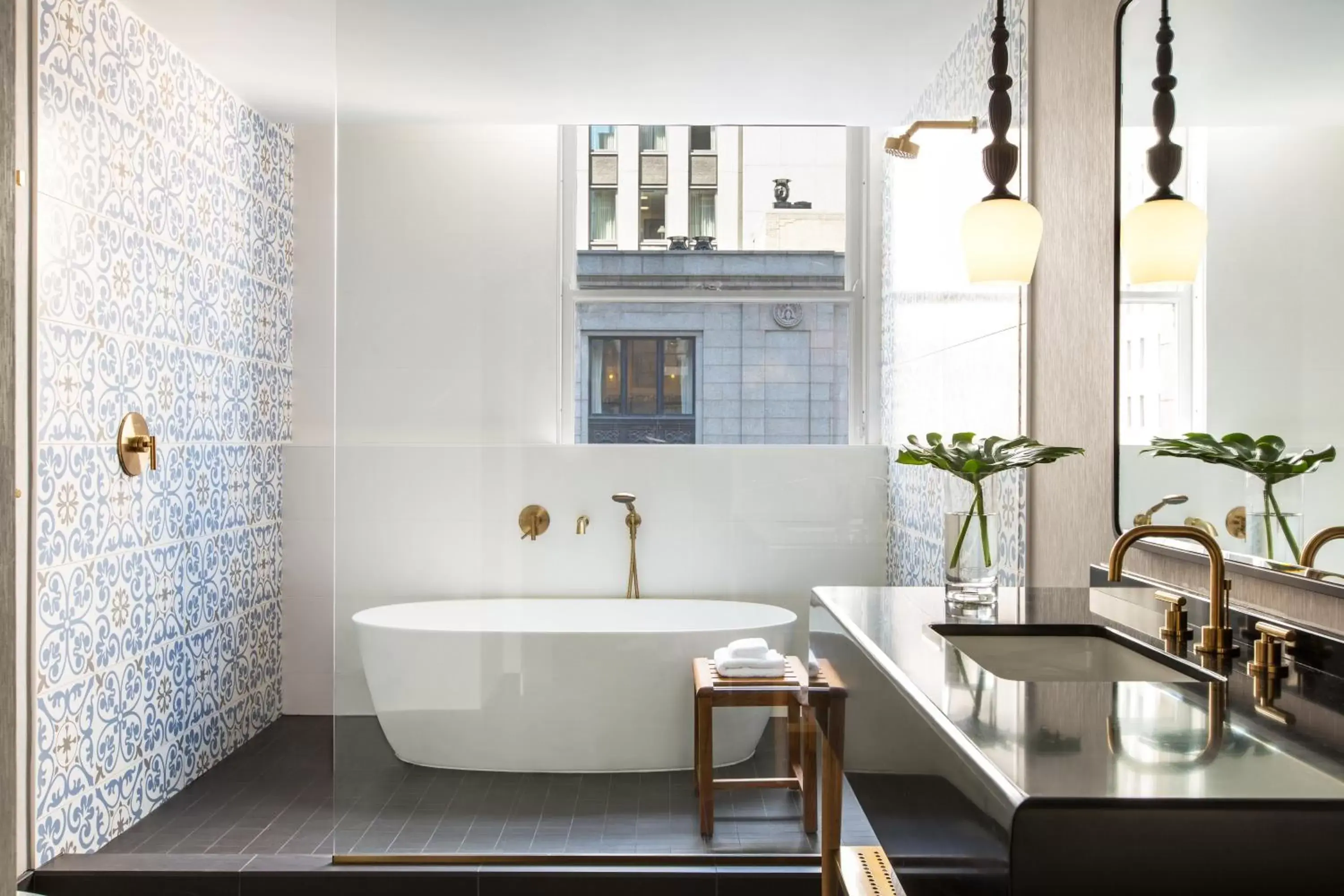 Photo of the whole room, Bathroom in Kimpton Gray Hotel Chicago, an IHG Hotel