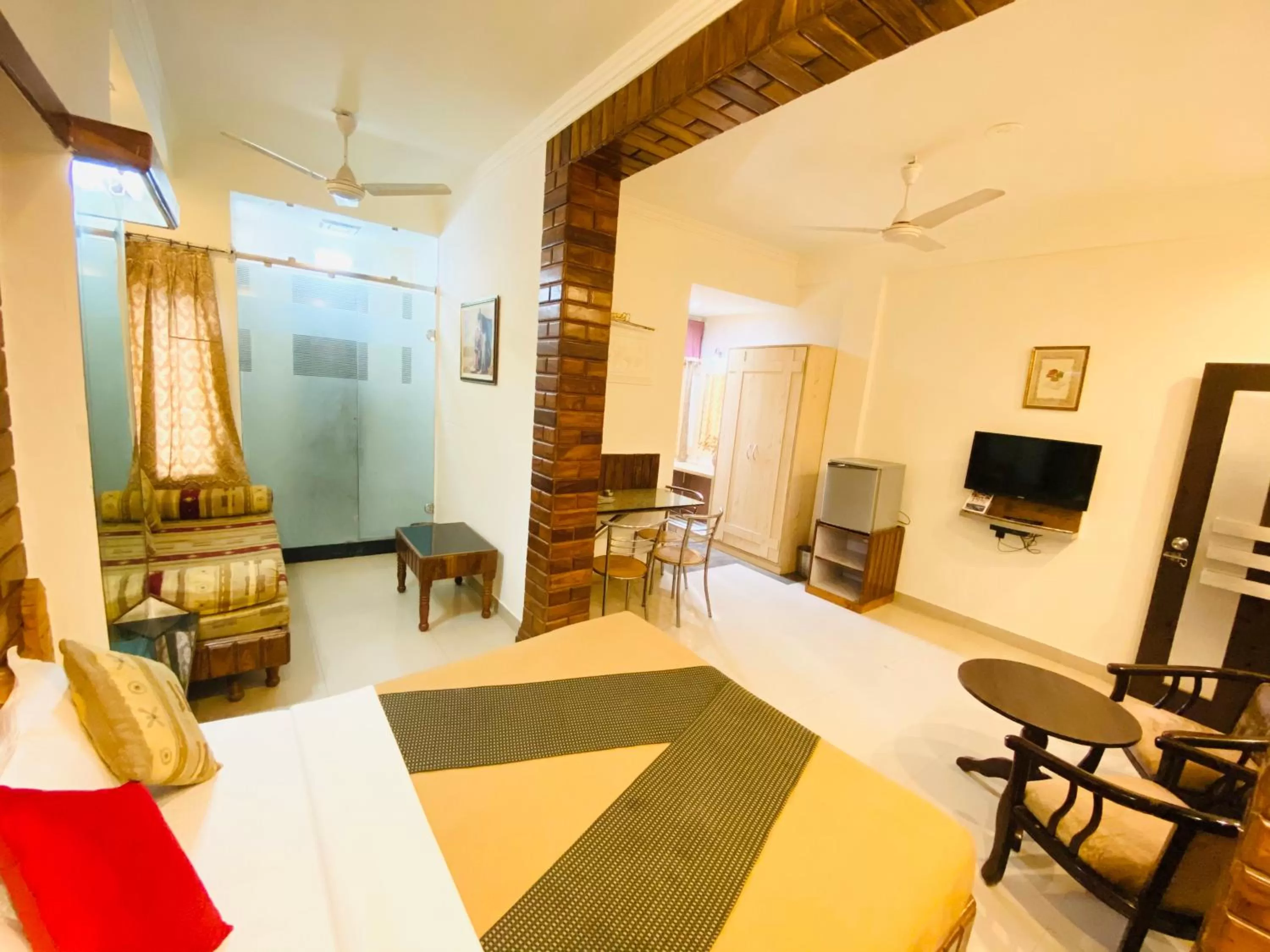 Photo of the whole room in Hotel The Galaxy