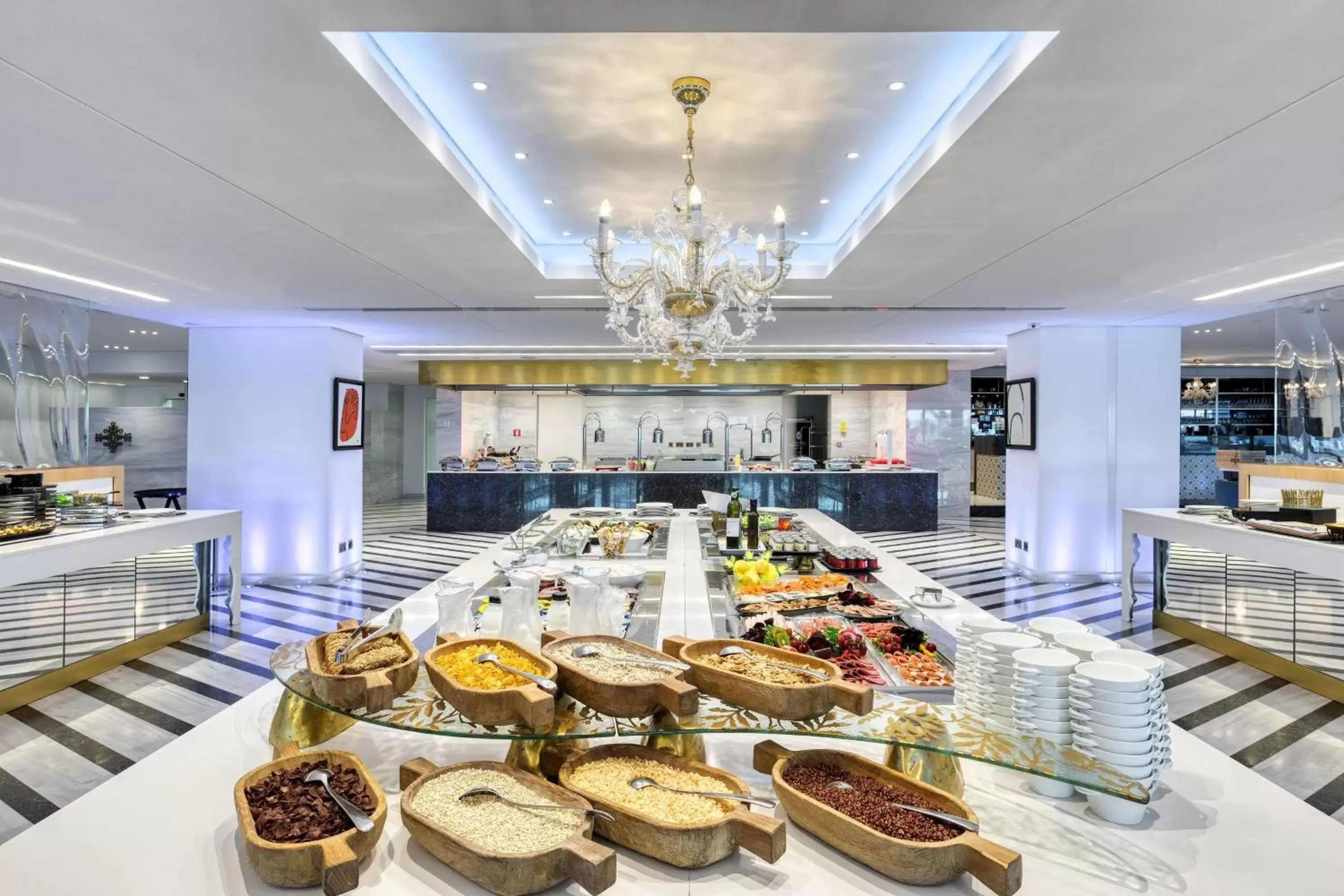 Breakfast in Parklane, a Luxury Collection Resort & Spa, Limassol