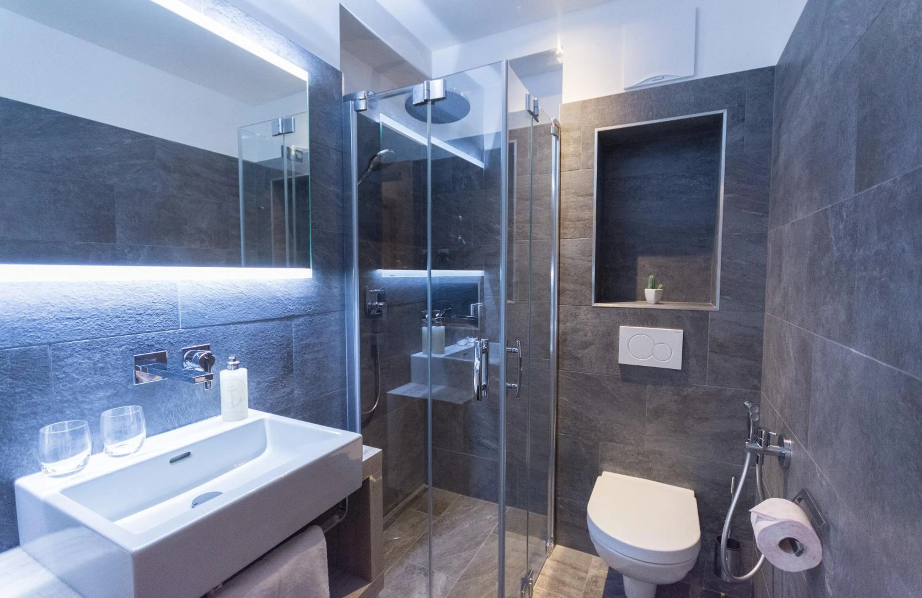 Shower, Bathroom in Schönblick Residence - Absolut Alpine Apartments