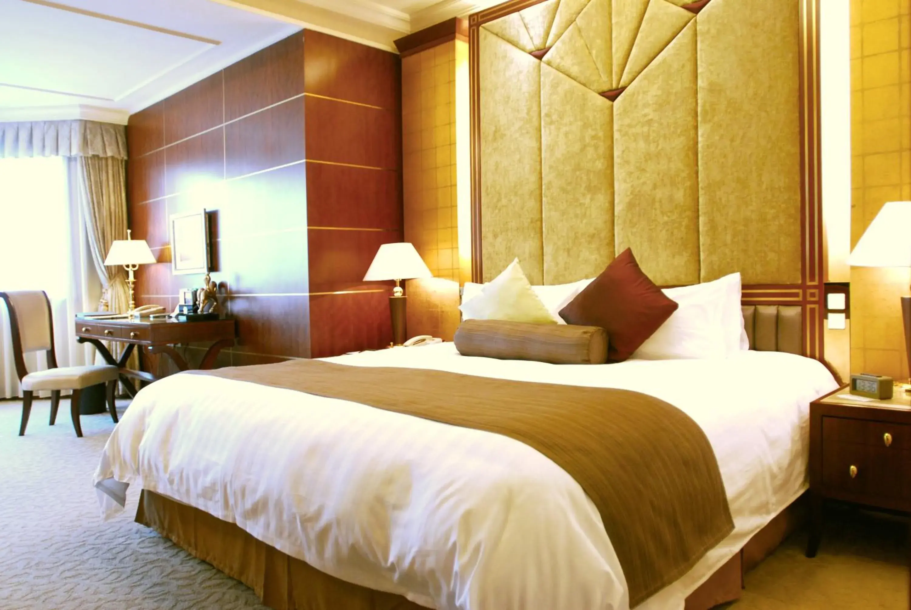 Photo of the whole room, Bed in Xijiao State Guest Hotel