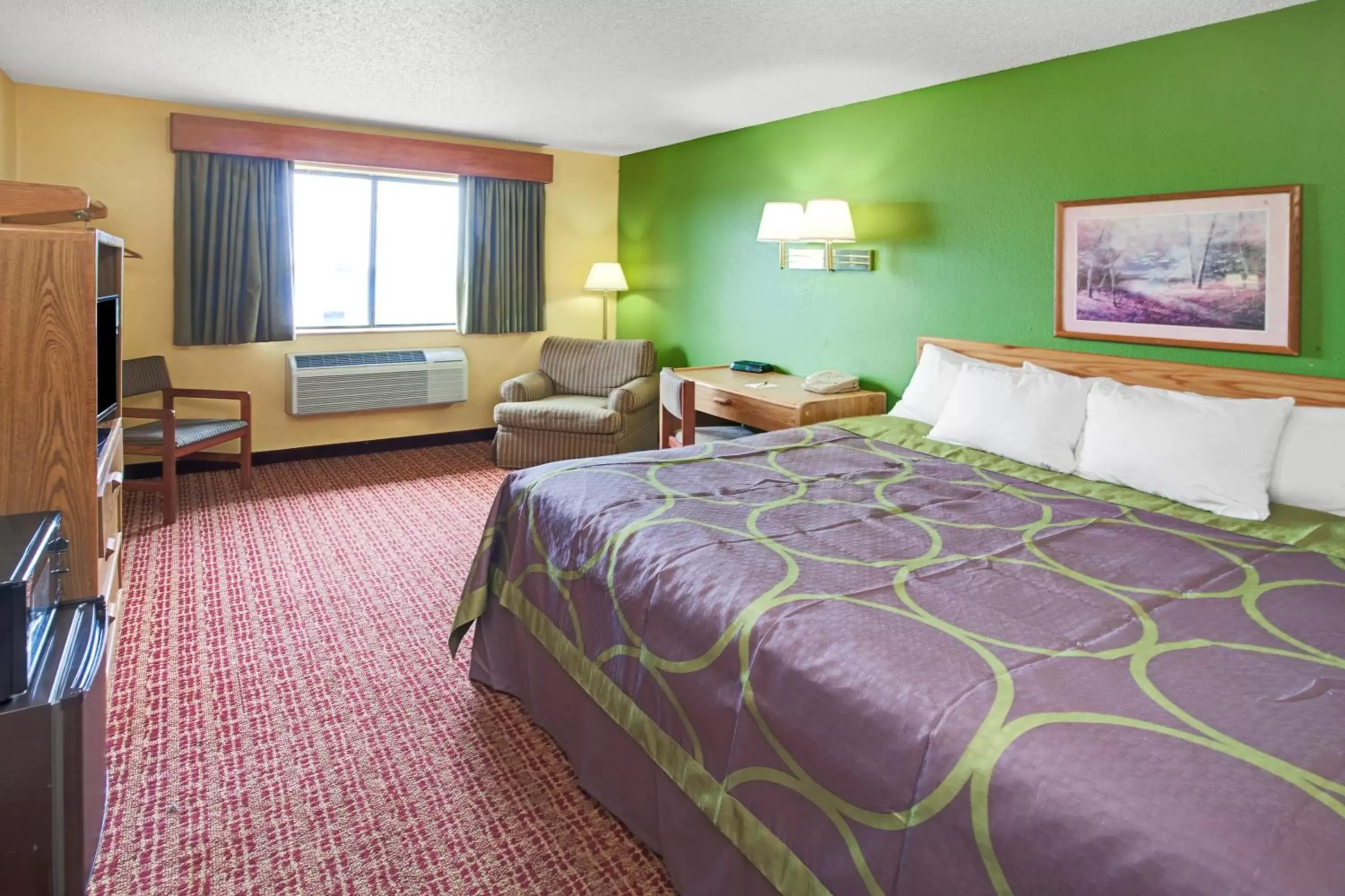 Photo of the whole room, Bed in Super 8 by Wyndham Romeoville Bolingbrook