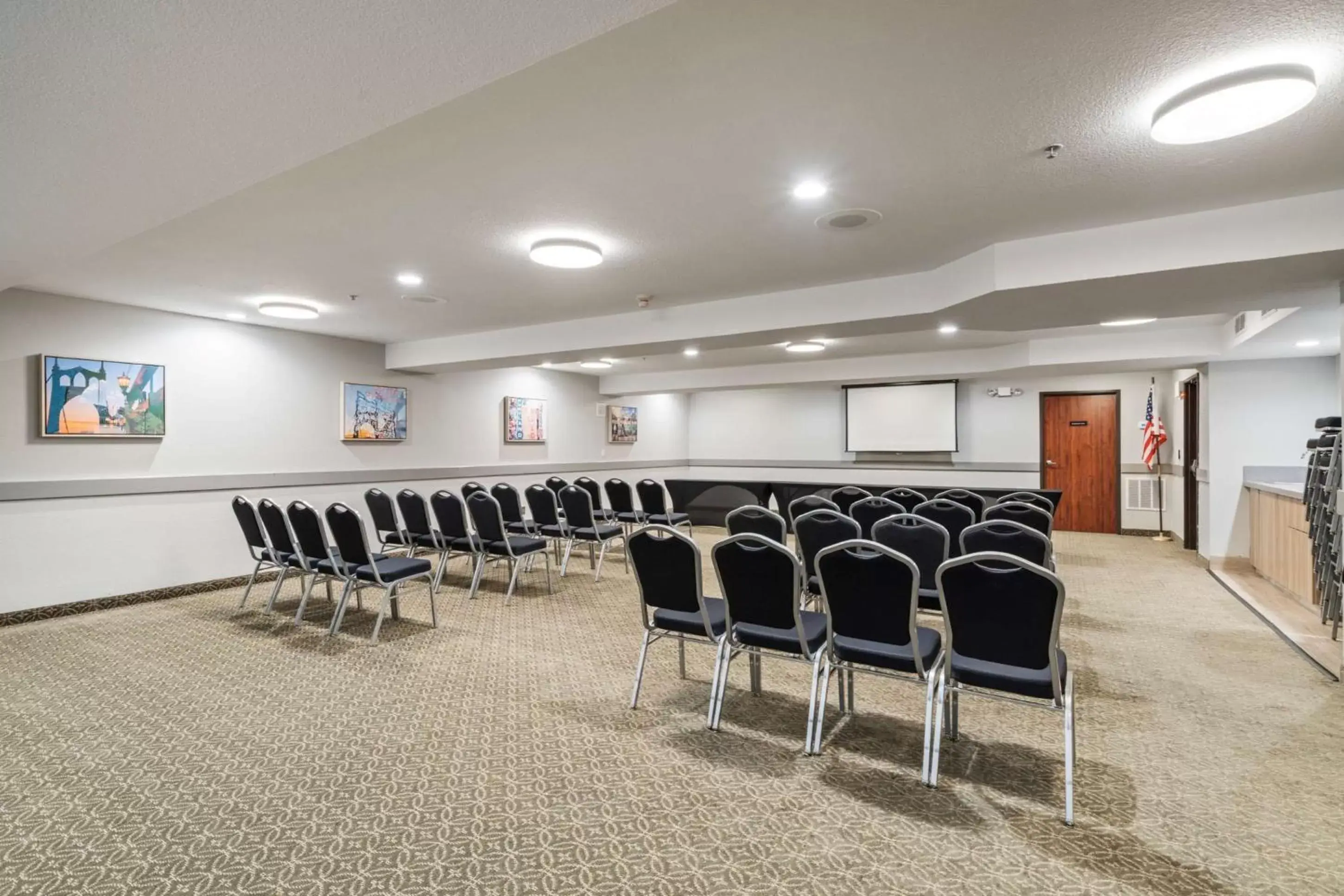 Meeting/conference room in Best Western Lake Oswego Hotel & Suites