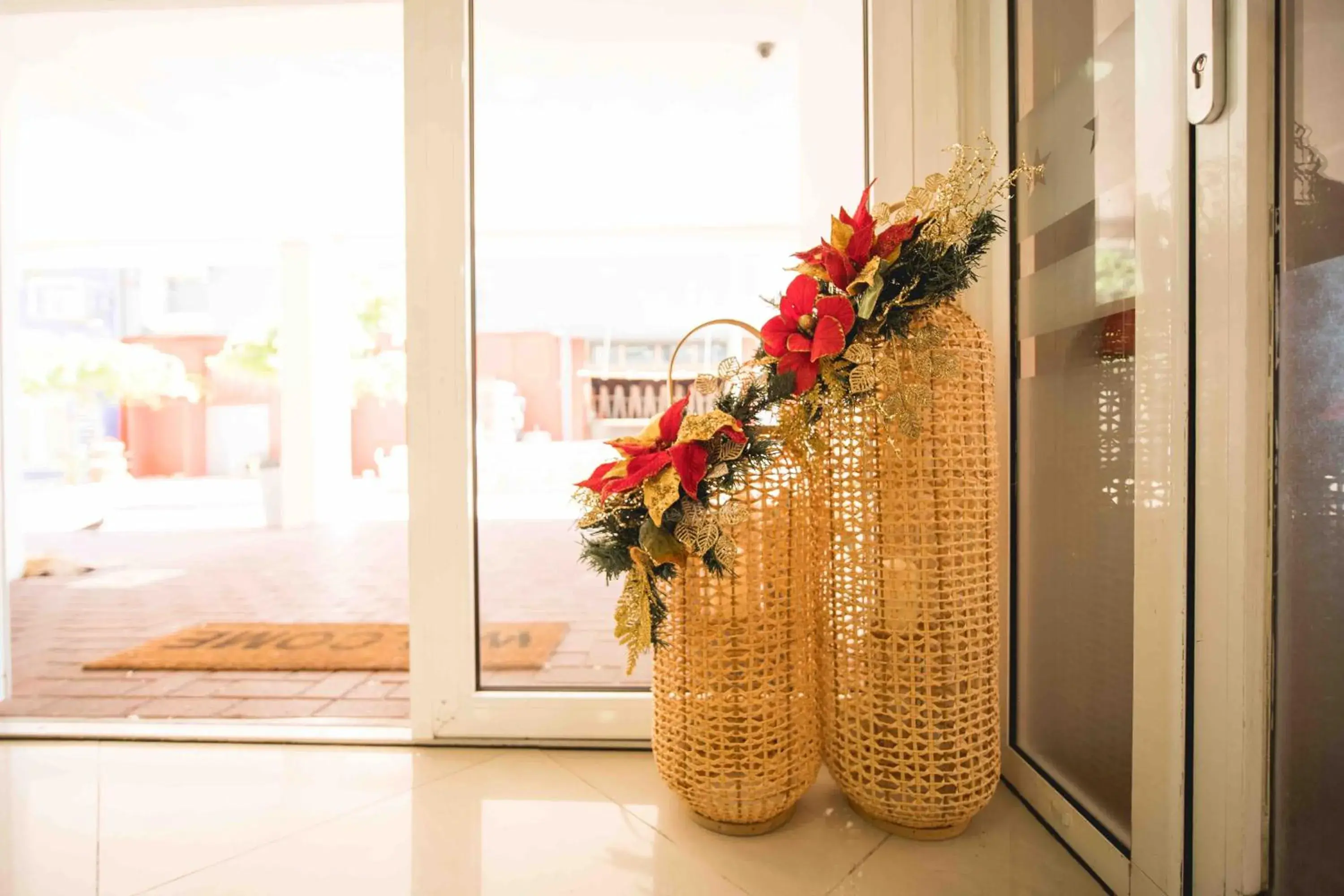 Winter in Majestic City Suites & Beach Hotel Winter in Majestic City Suites & Beach Hotel