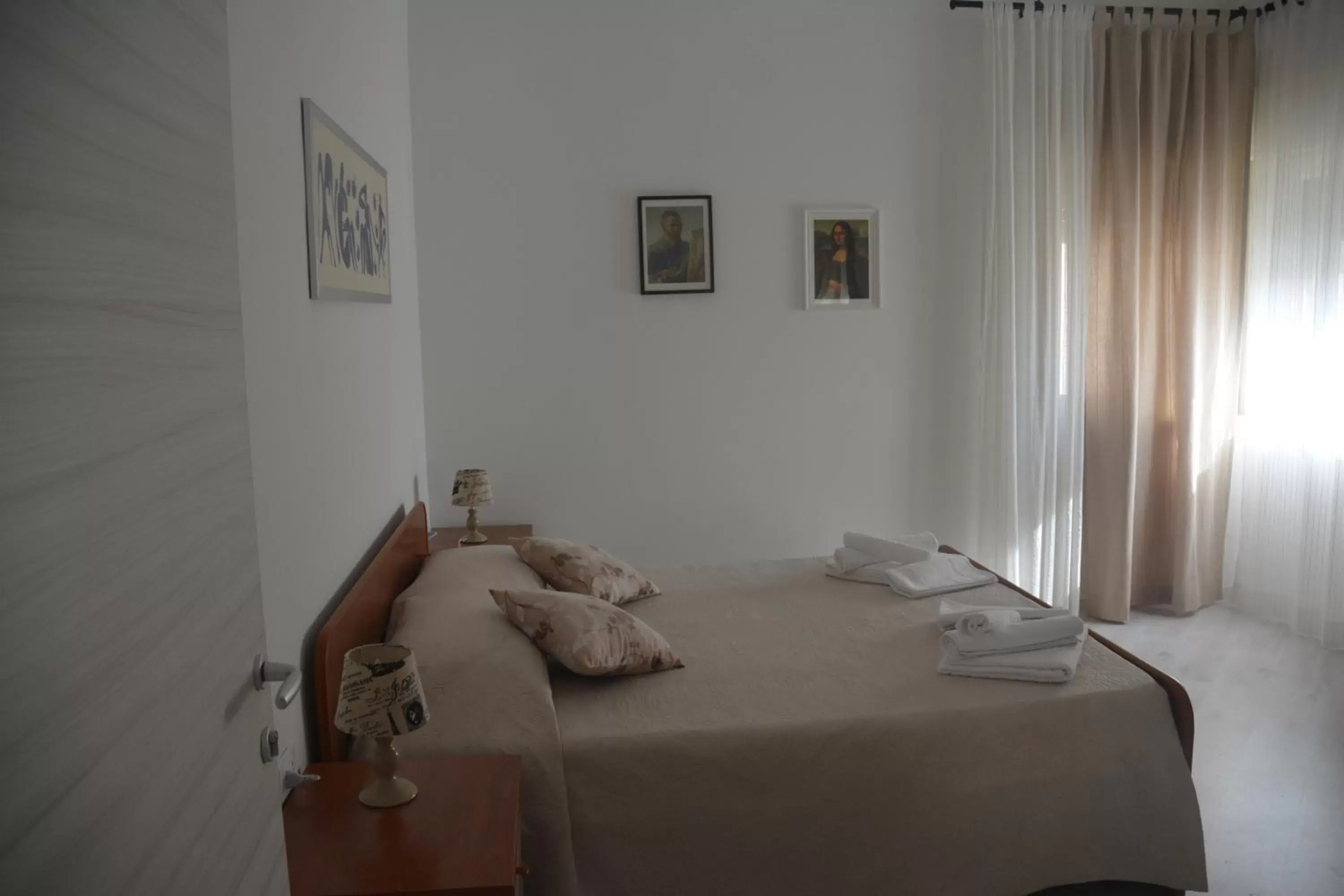 Superior Queen Room - single occupancy in ART B&B Superior Queen Room - single occupancy in ART B&B