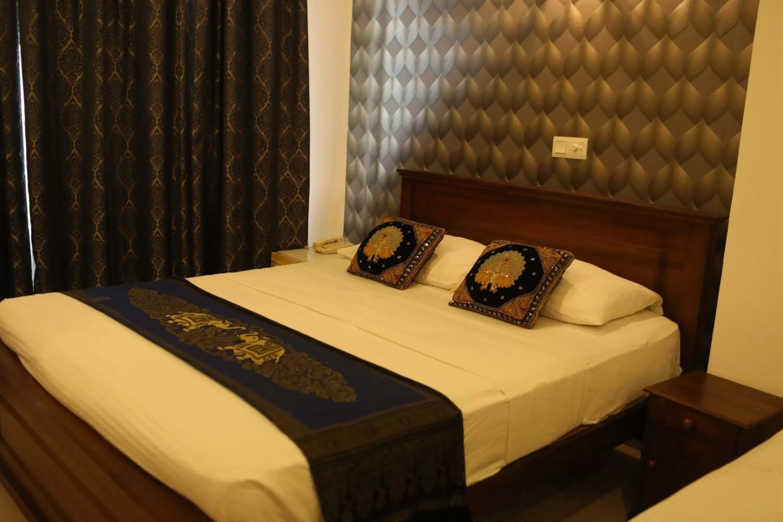 Bed in Kandy Supreme Hotel