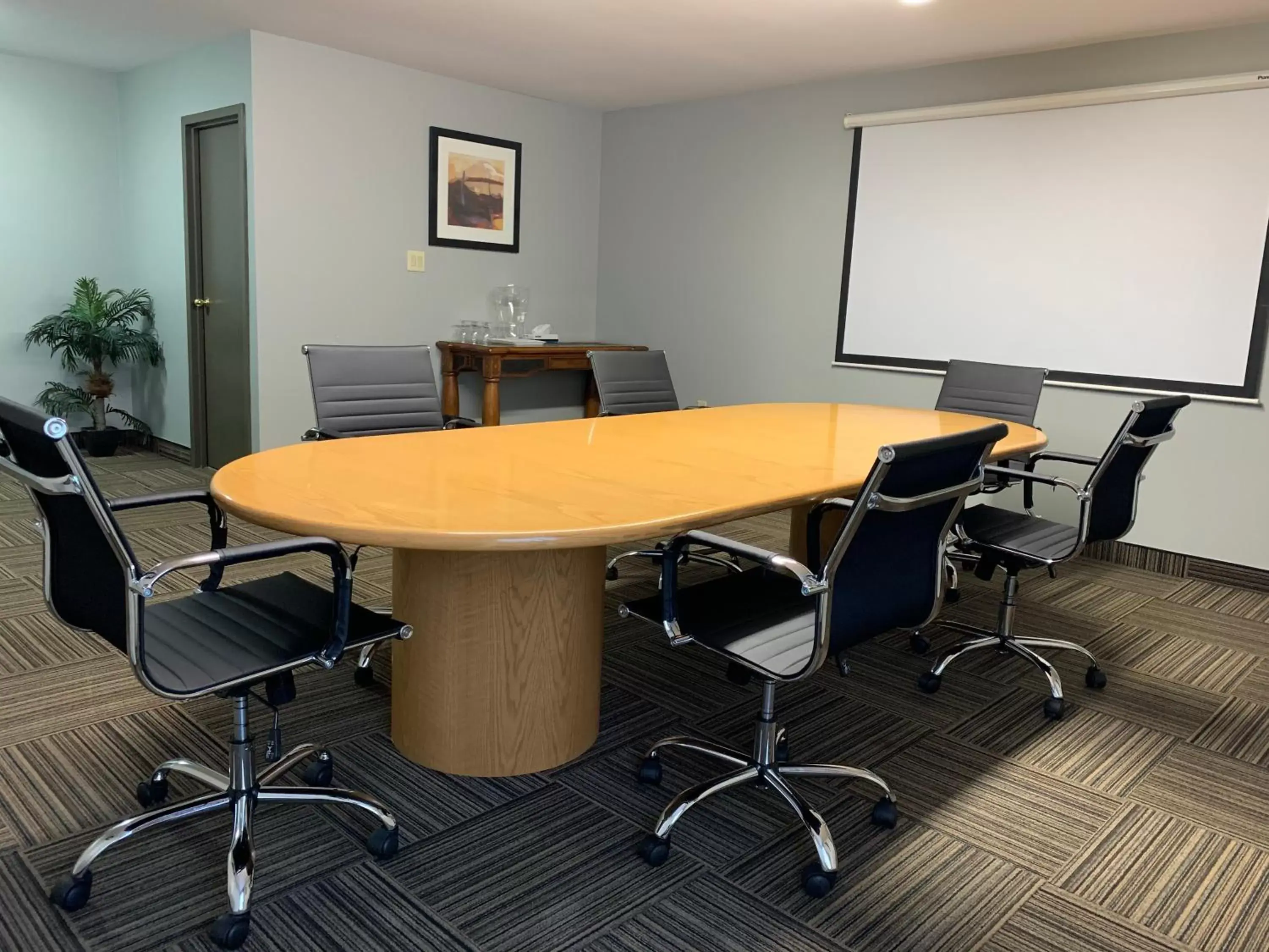 Business Area/Conference Room in Travelodge by Wyndham Miramichi New Brunswick