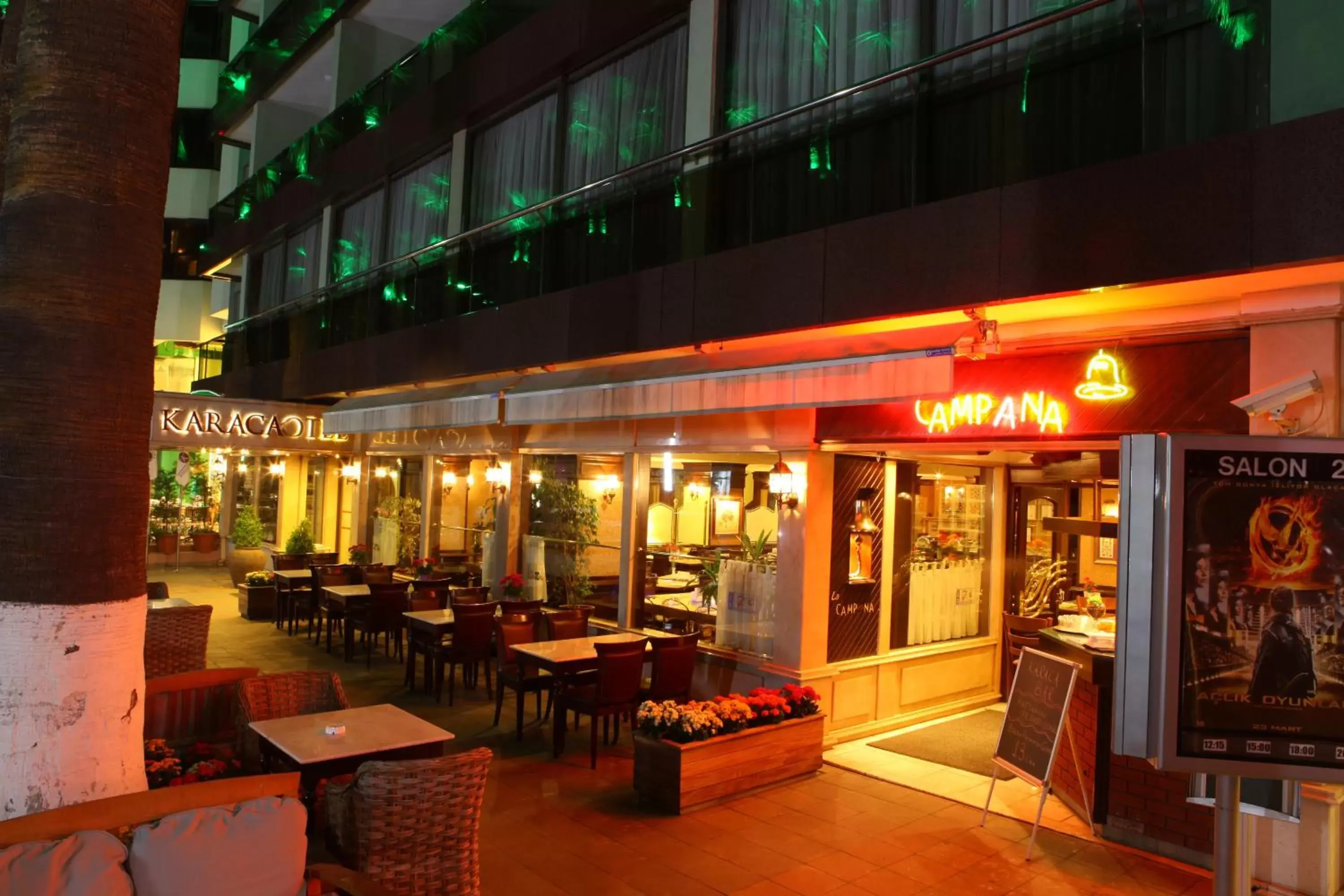 Restaurant/places to eat in Karaca Hotel