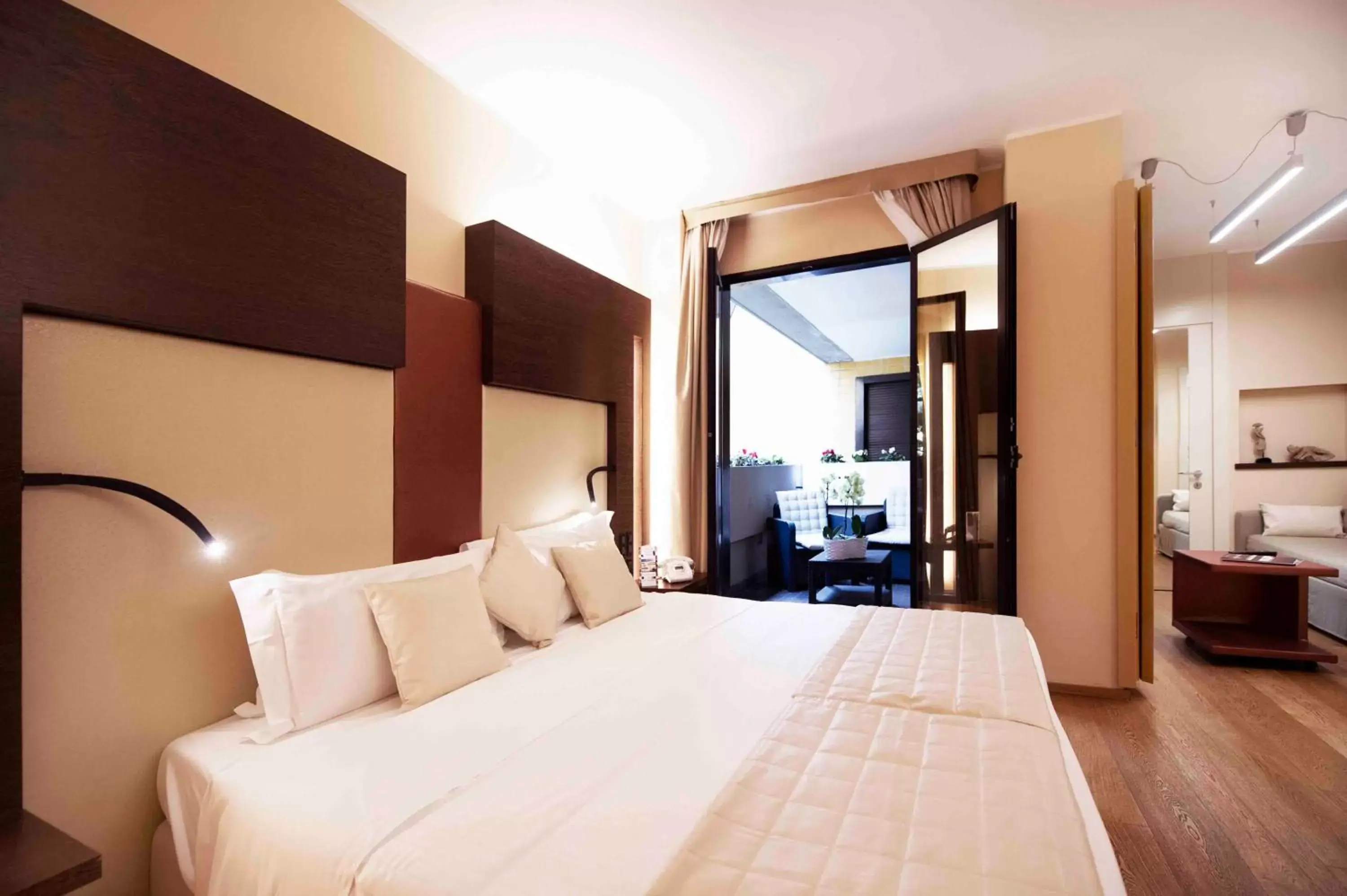 Bedroom, Bed in Art Hotel Navigli