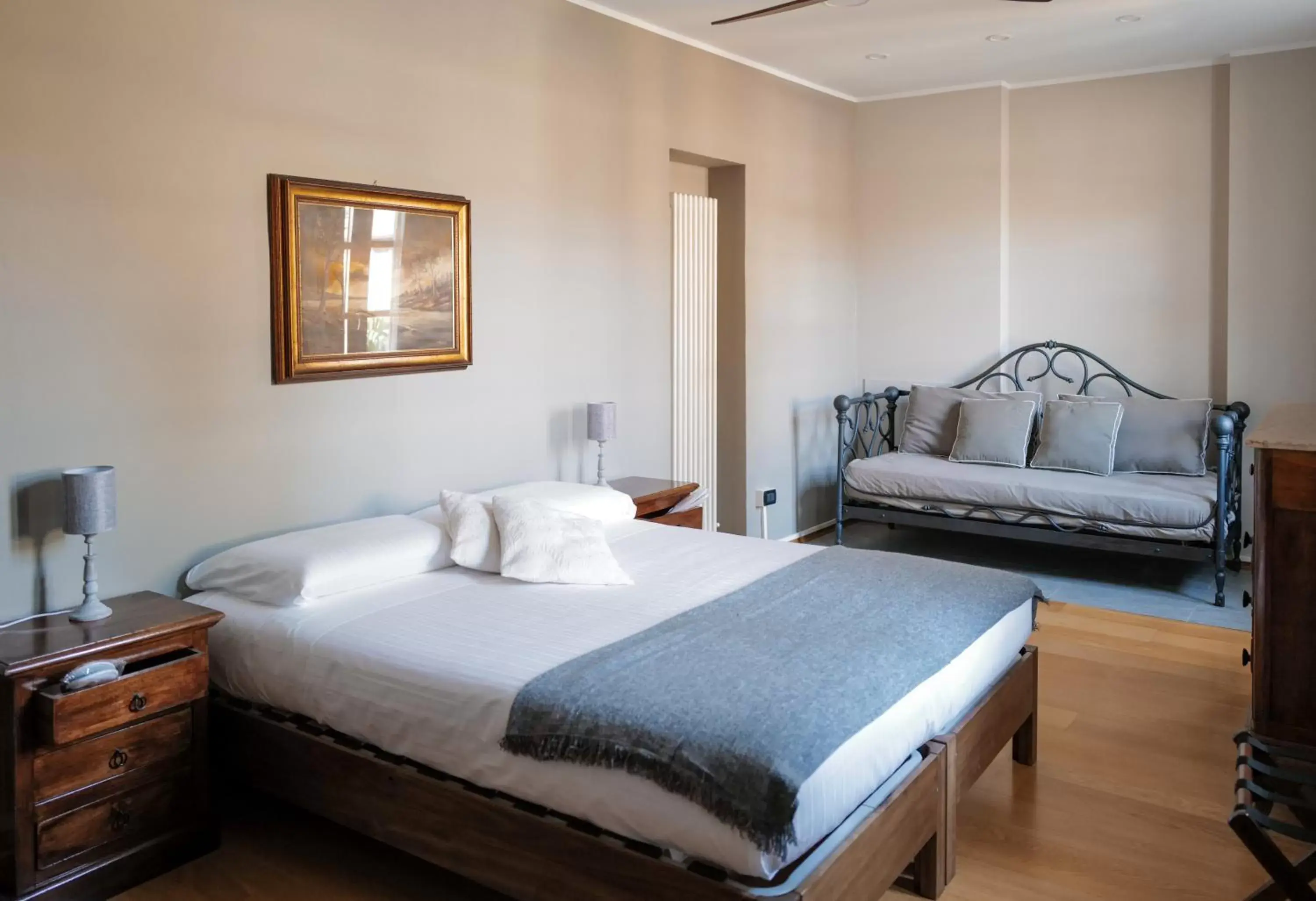 Bed in Convento Boutique Hotel