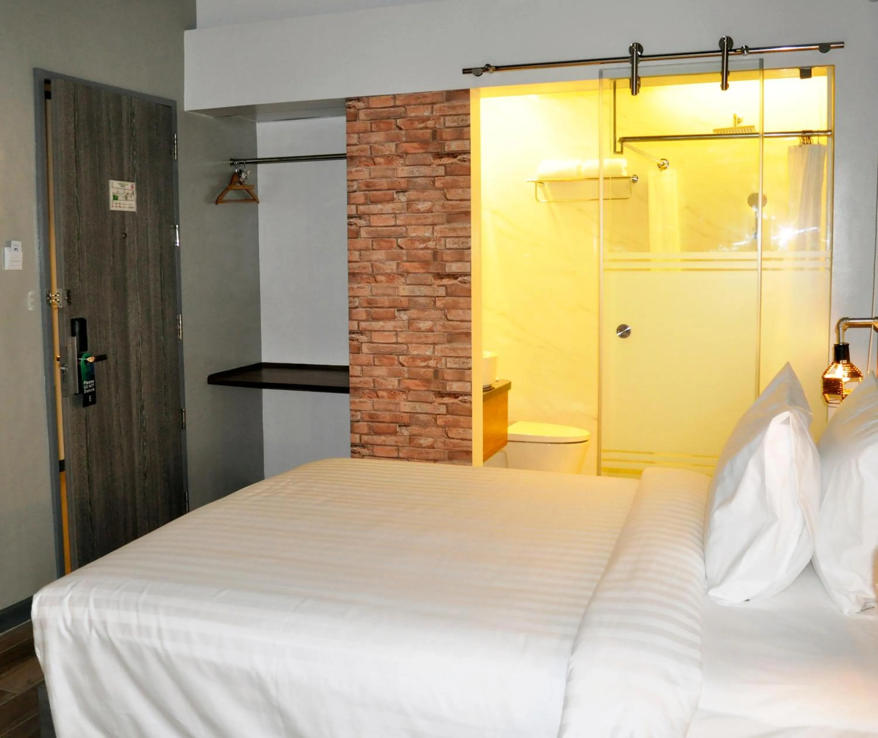 Bathroom, Bed in GQ Plaza