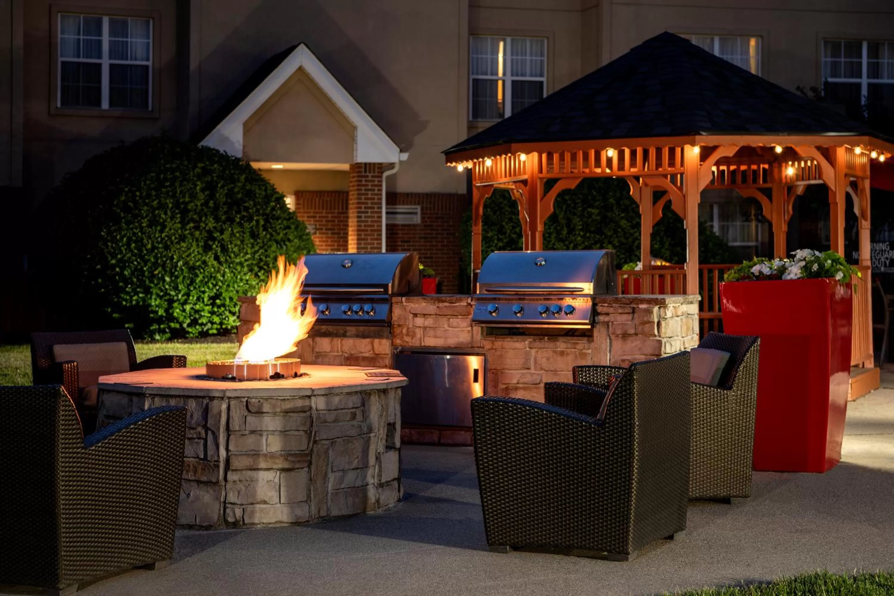 BBQ facilities in Residence Inn Cincinnati Airport
