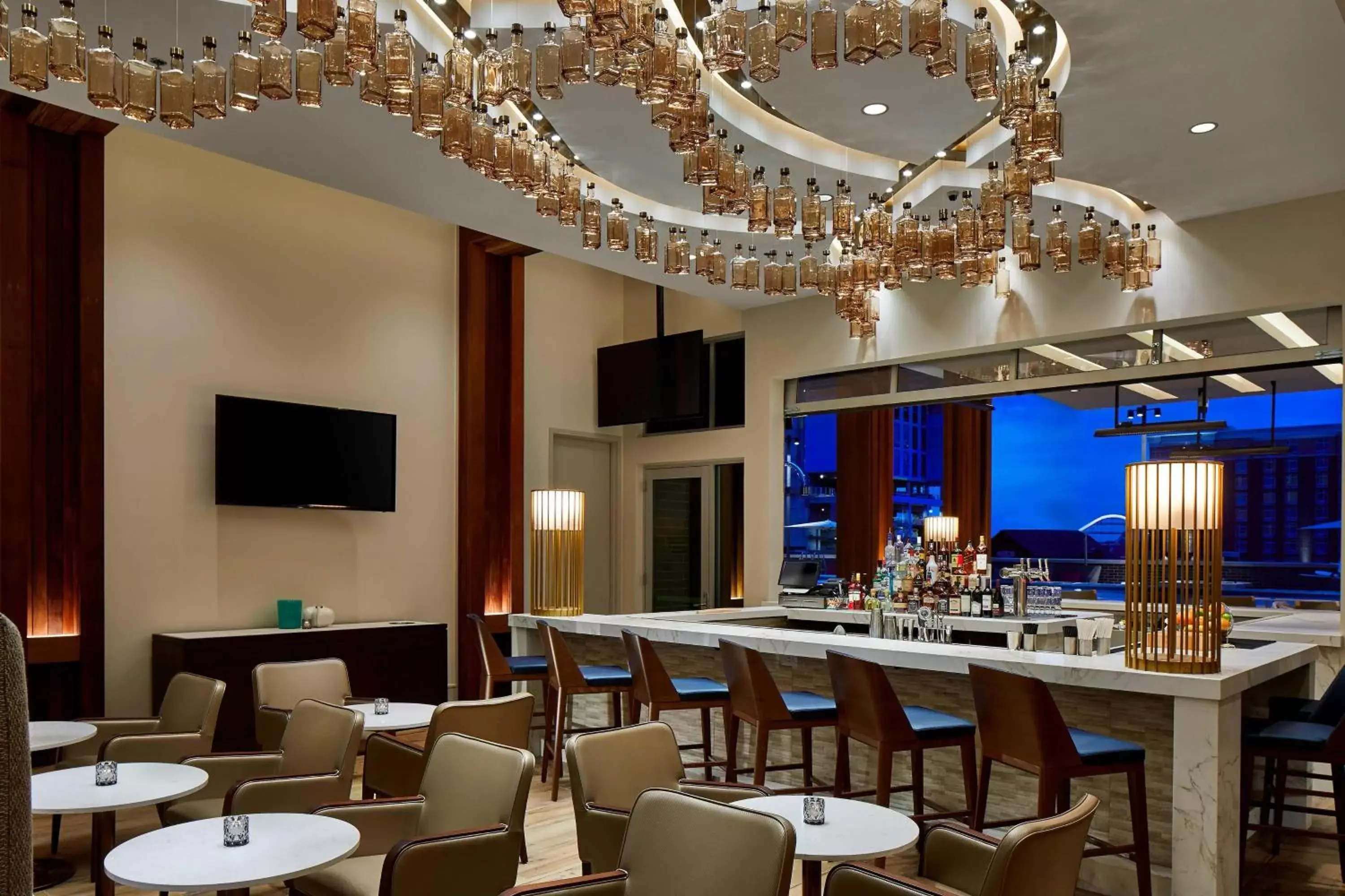 Restaurant/Places to Eat in Residence Inn by Marriott Nashville Downtown/Convention Center