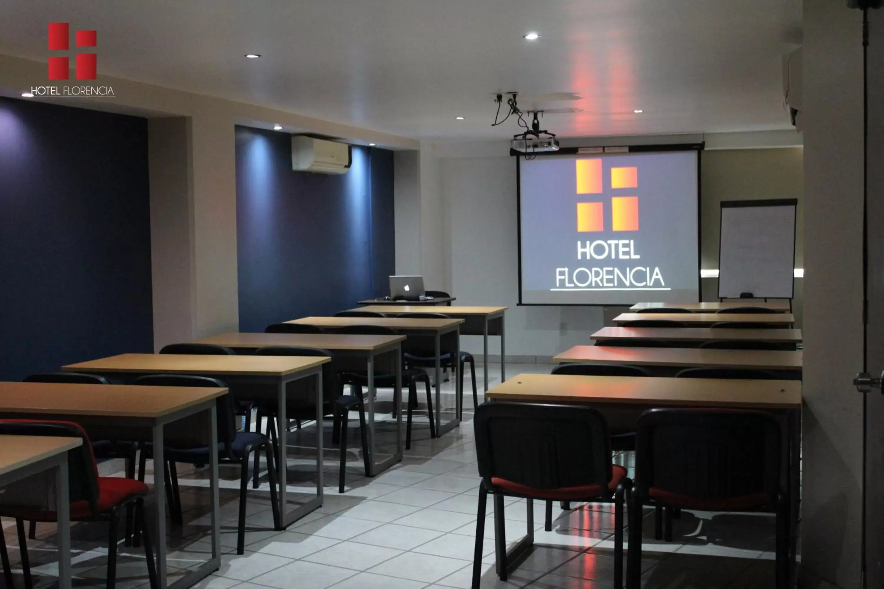 Business facilities, Restaurant/Places to Eat in Hotel Florencia Poza Rica