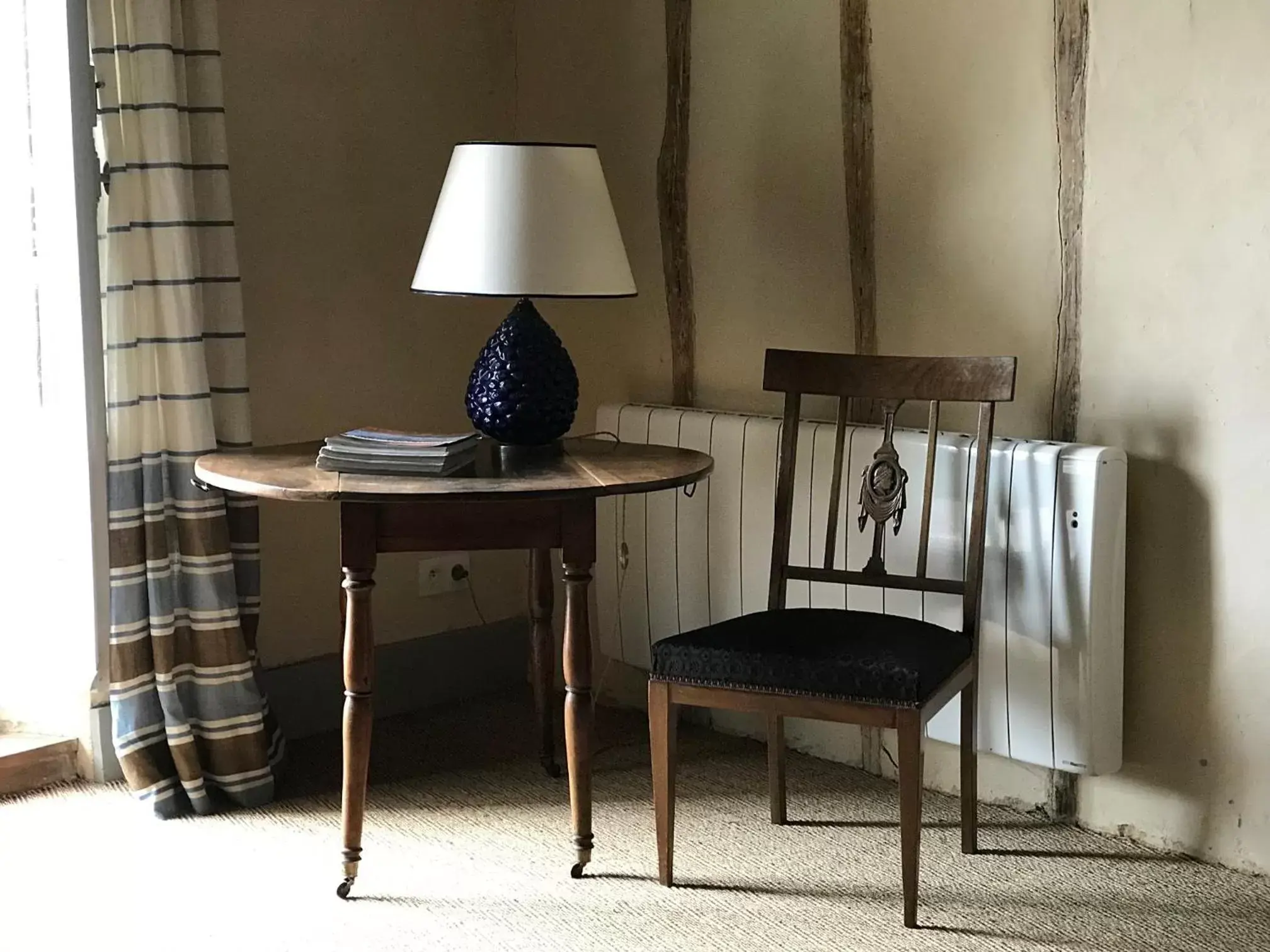 Bedroom, Seating Area in La maison Jeanne d'Arc