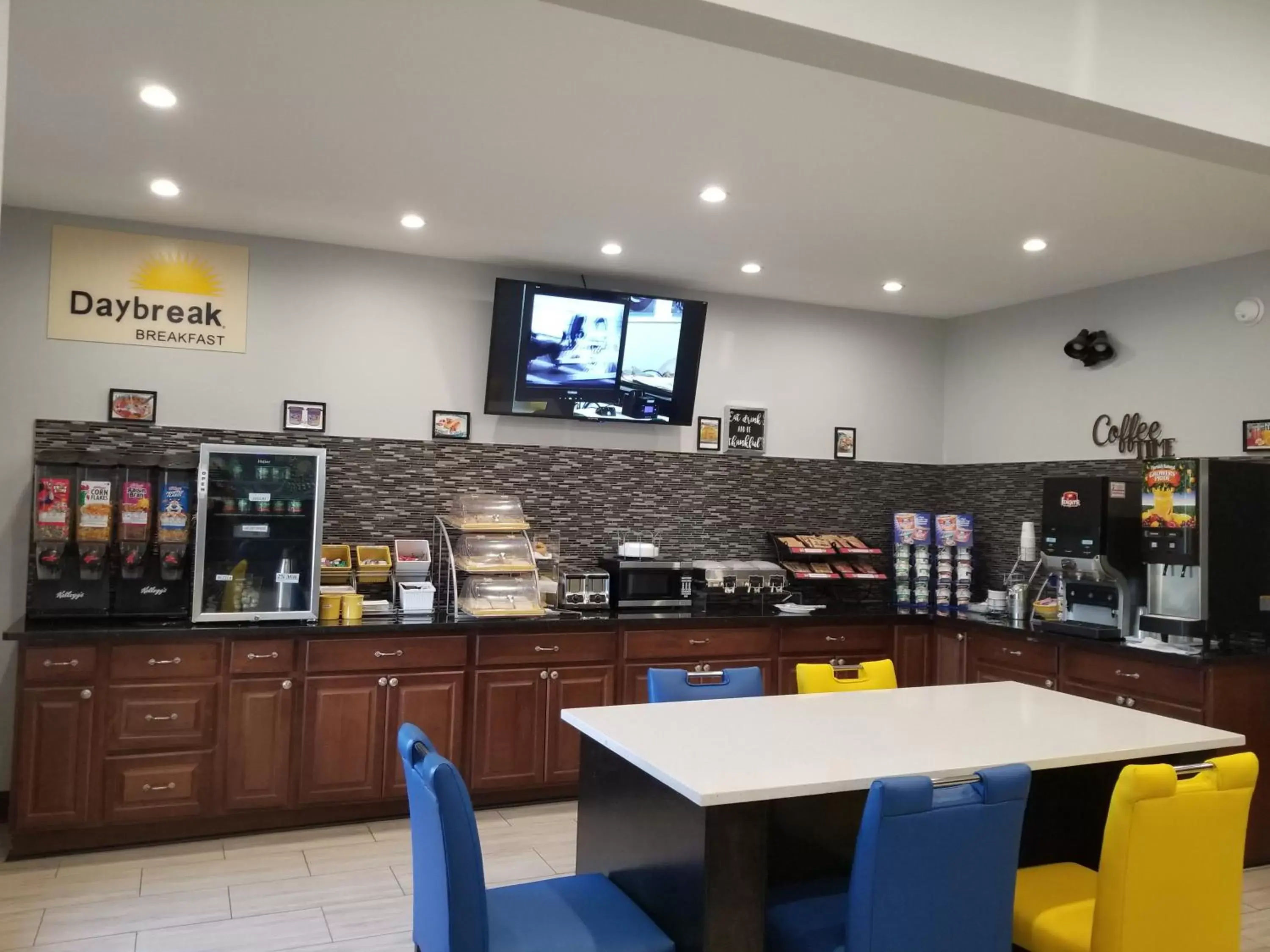 Dining area, Restaurant/Places to Eat in Days Inn by Wyndham Mauldin/Greenville