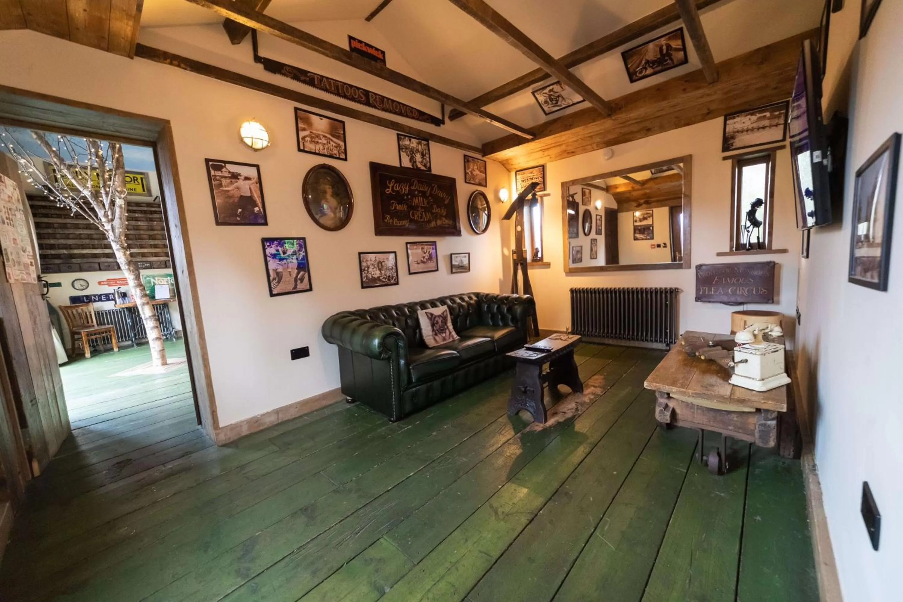Living room, Seating Area in South Causey Inn