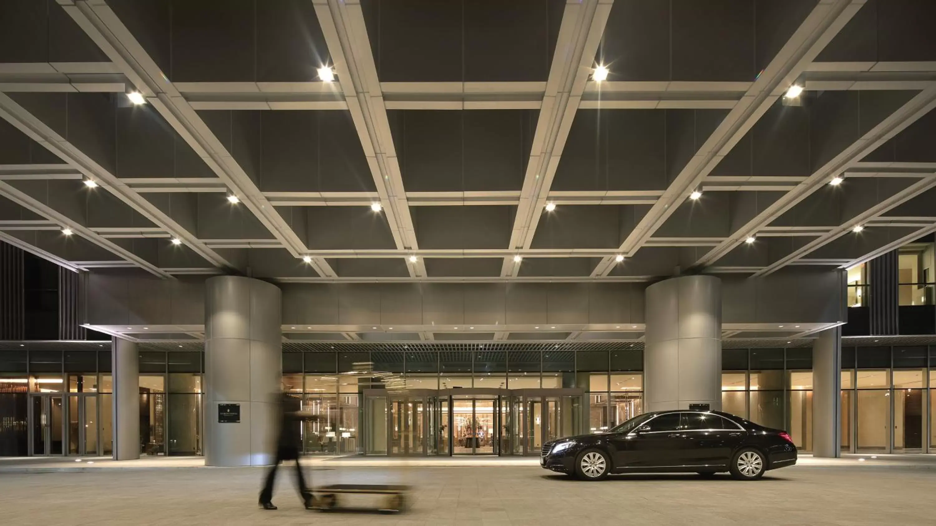 Property building in InterContinental Shanghai Hongqiao NECC by IHG Property building in InterContinental Shanghai Hongqiao NECC by IHG