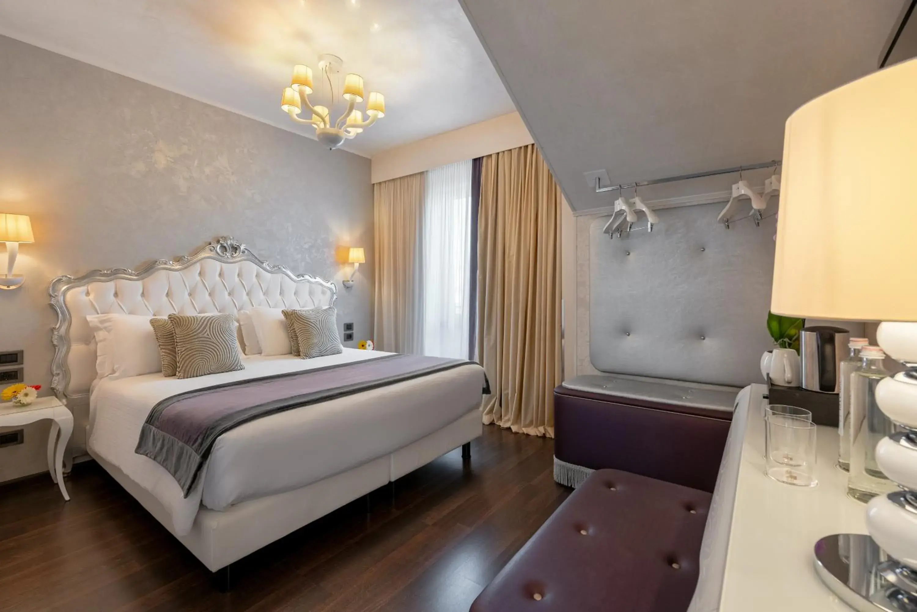 Bedroom, Bed in Carnival Palace - Venice Collection