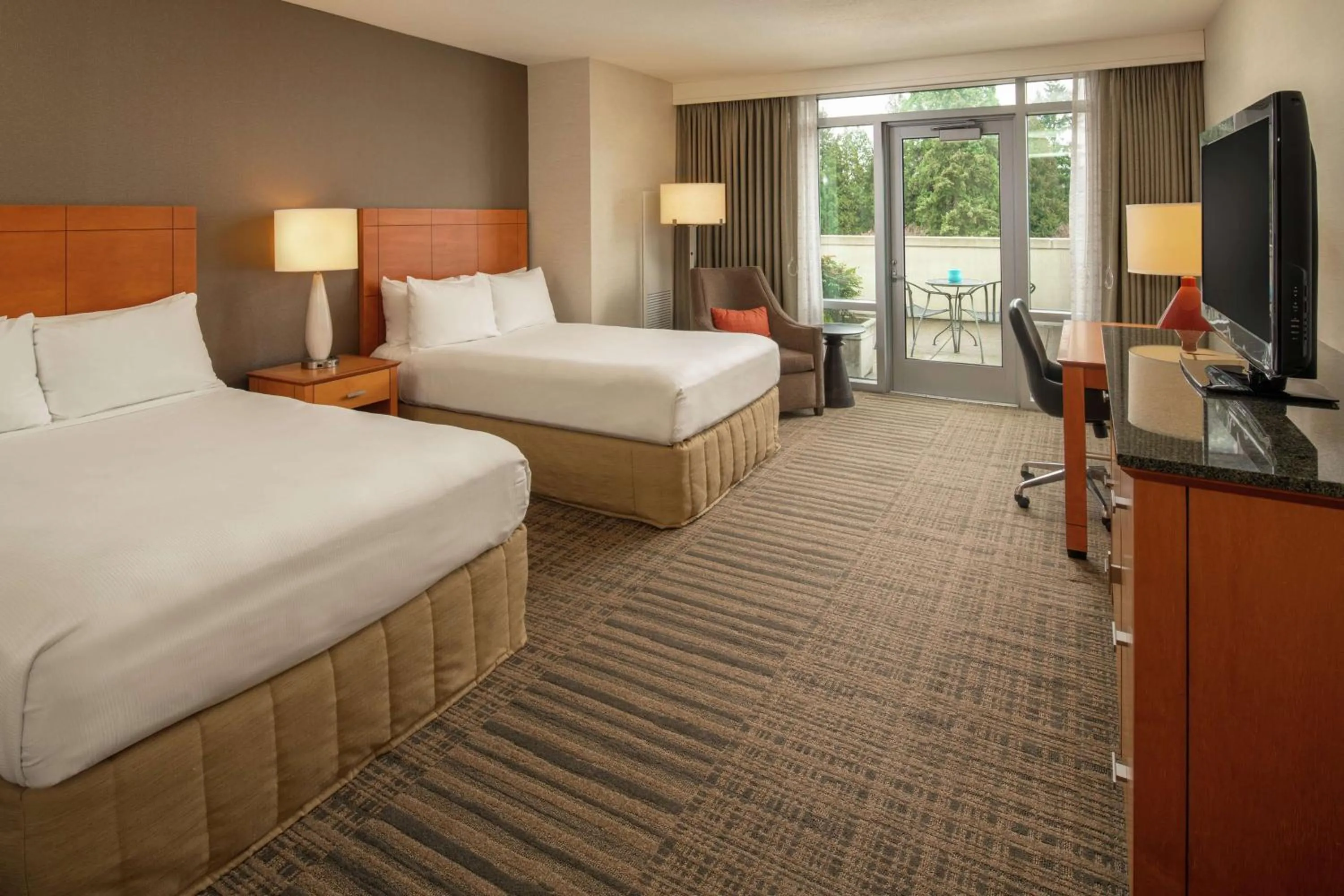 Bedroom, Bed in Hilton Vancouver Washington