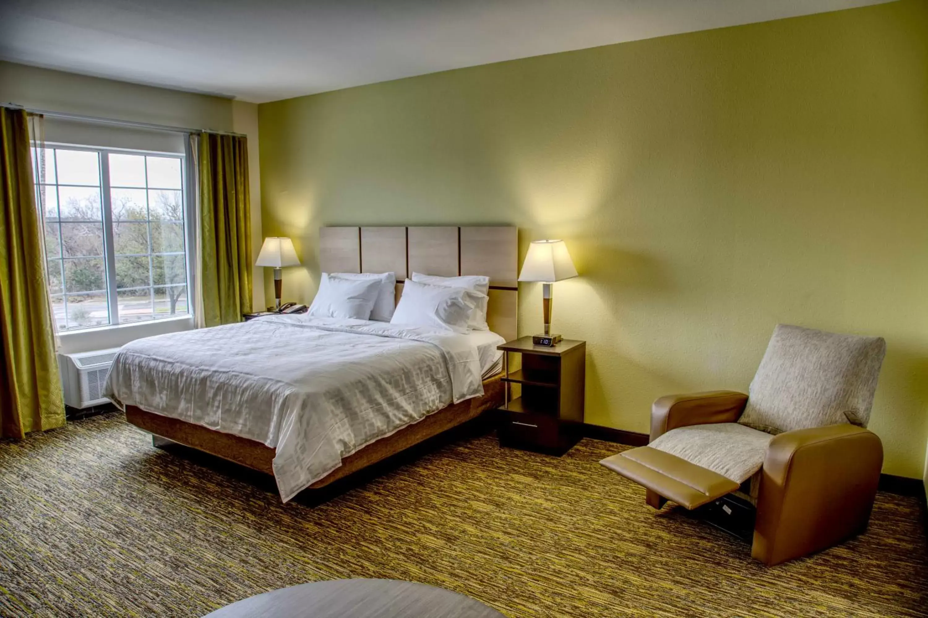 Photo of the whole room, Bed in Candlewood Suites - Austin North, an IHG Hotel