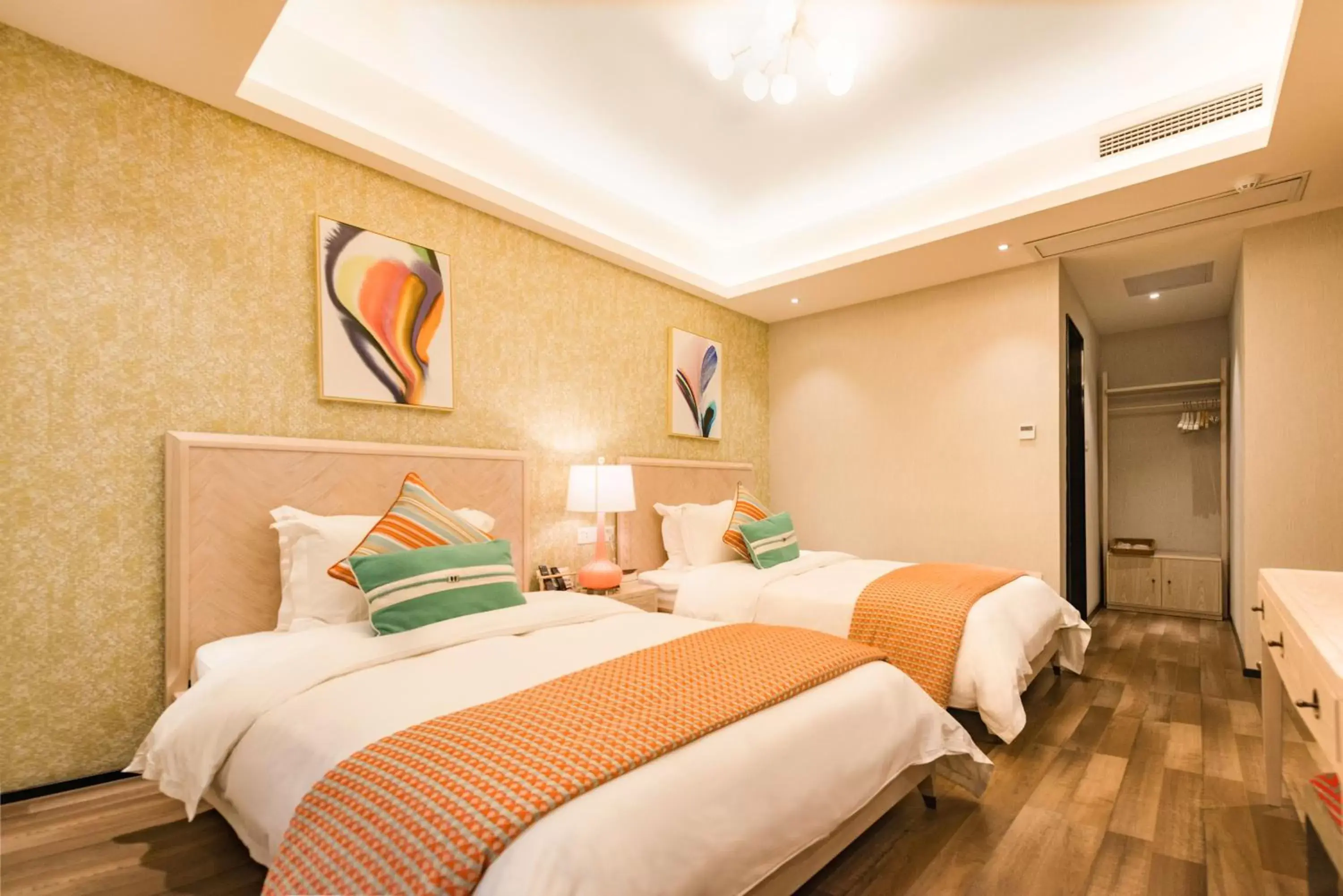 Comfort Twin Room A in Li River Resort Villa Hotel Comfort Twin Room A in Li River Resort Villa Hotel