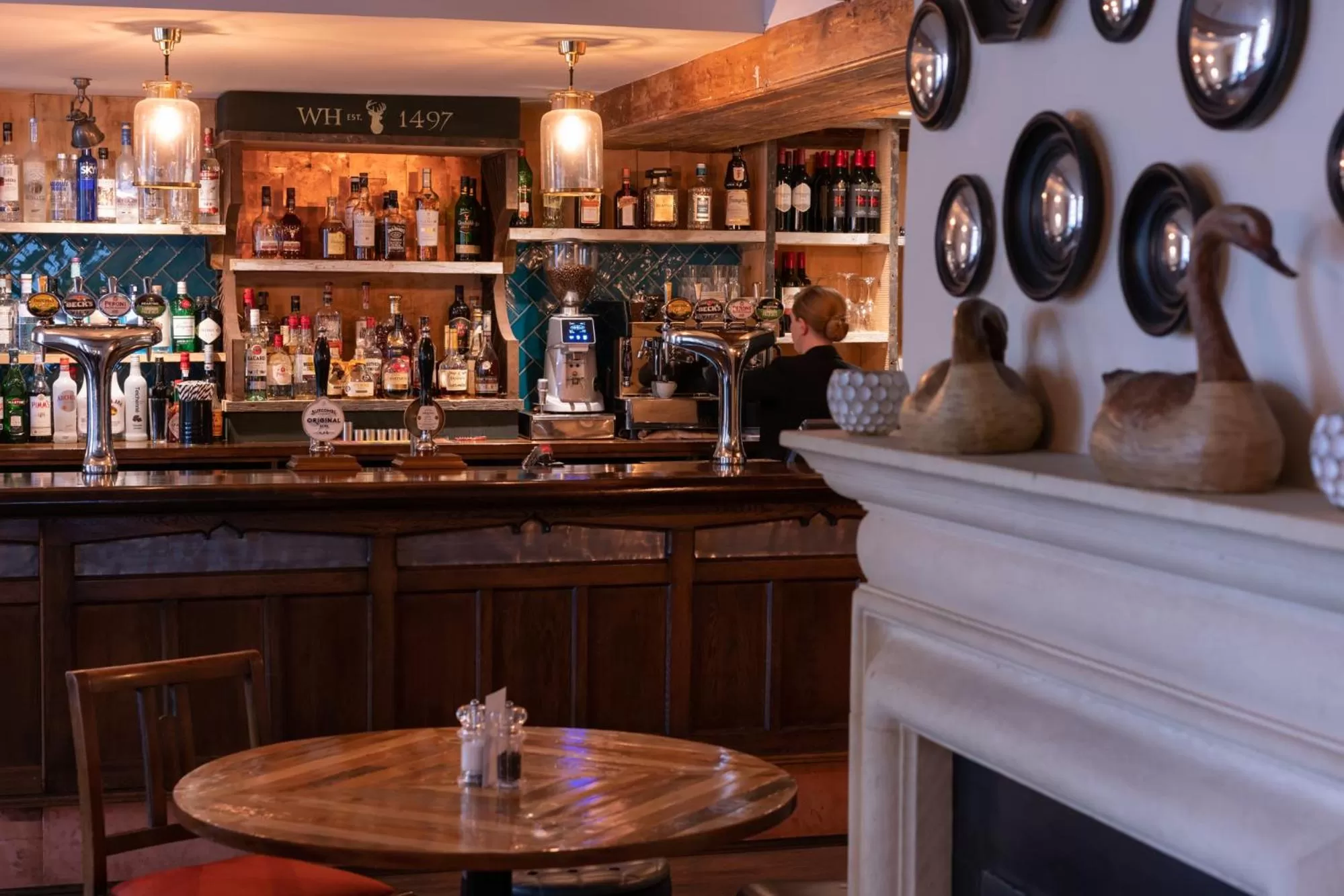 Dining area in White Hart Inn