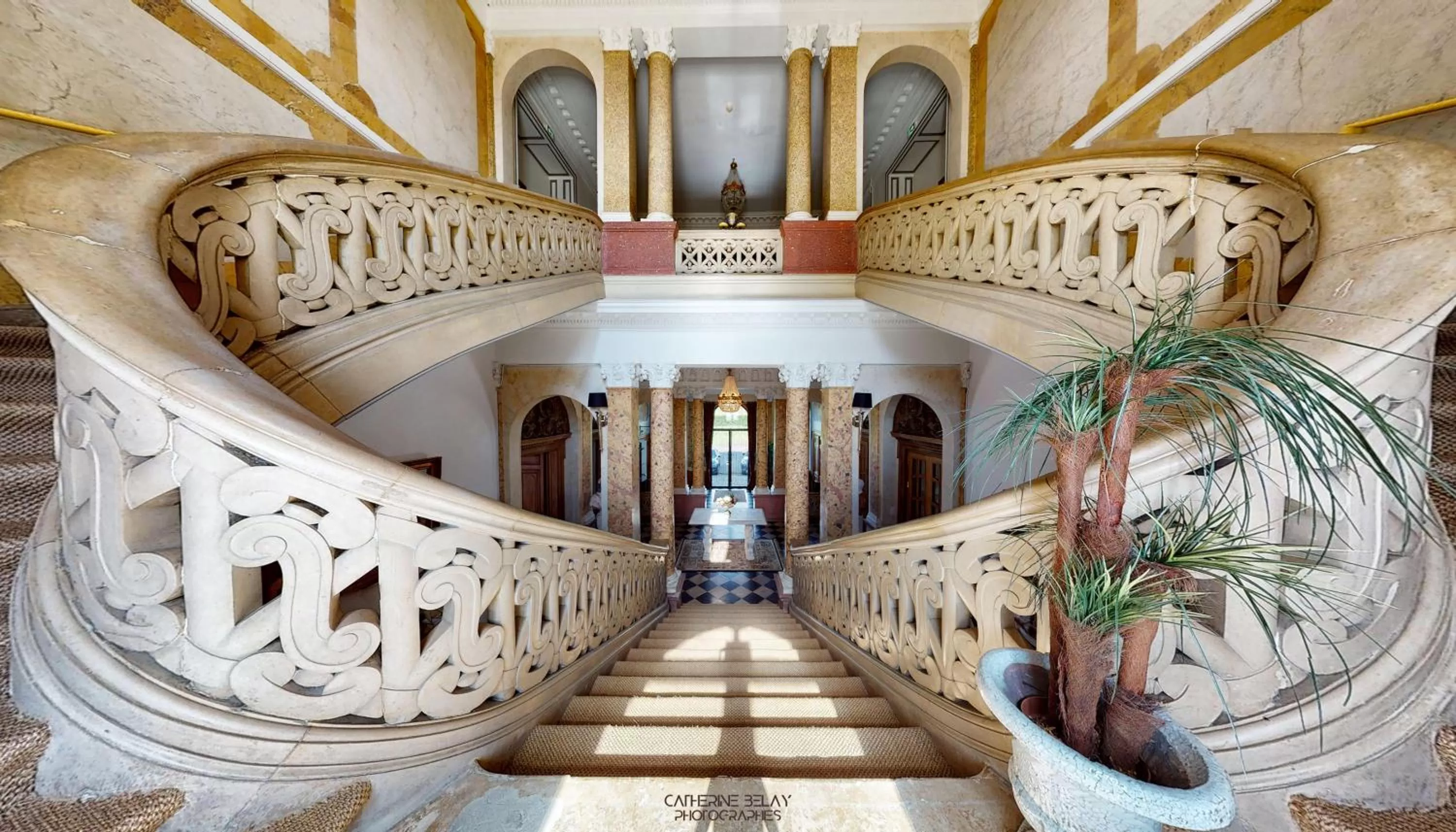 Lobby or reception in Château de Tressé