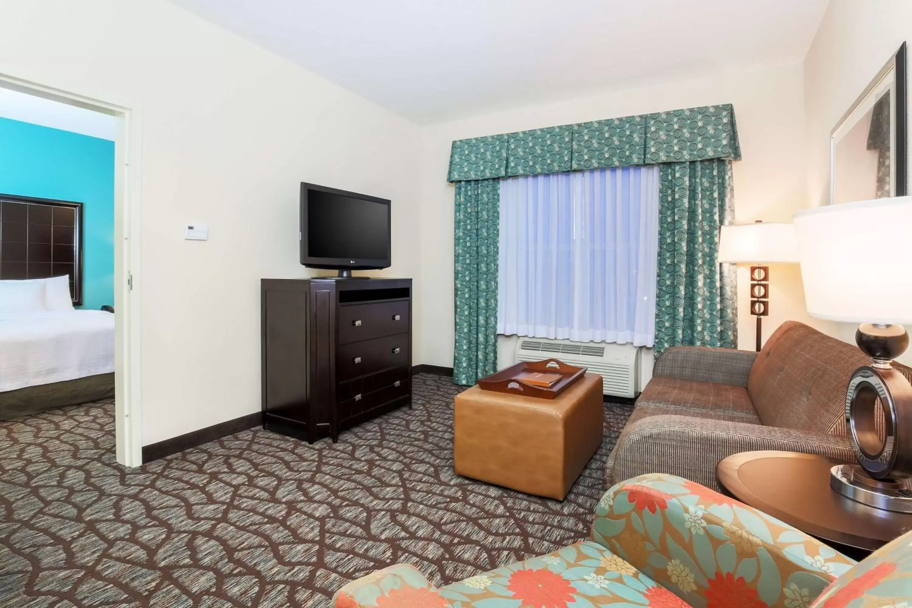 Living room, Seating Area in Homewood Suites by Hilton Lawton