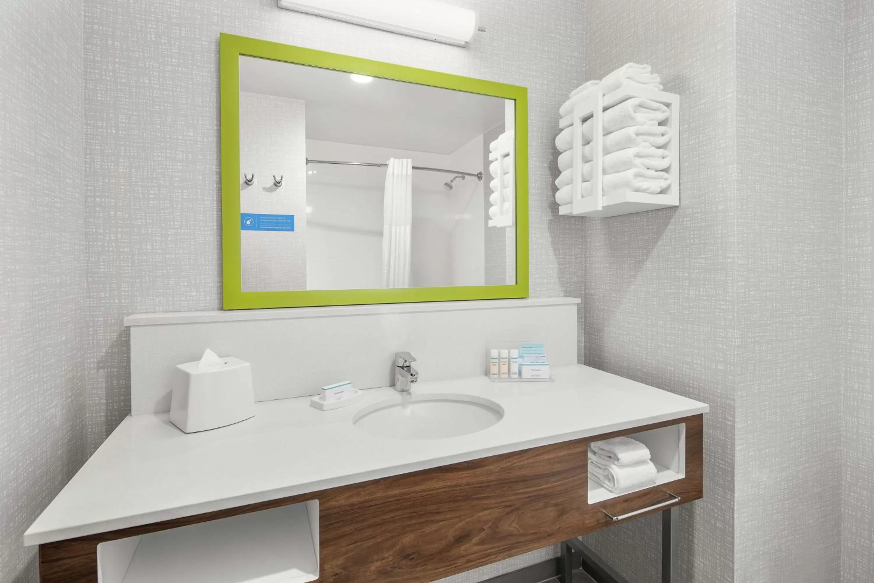 Bathroom in Hampton Inn Odessa Trinity