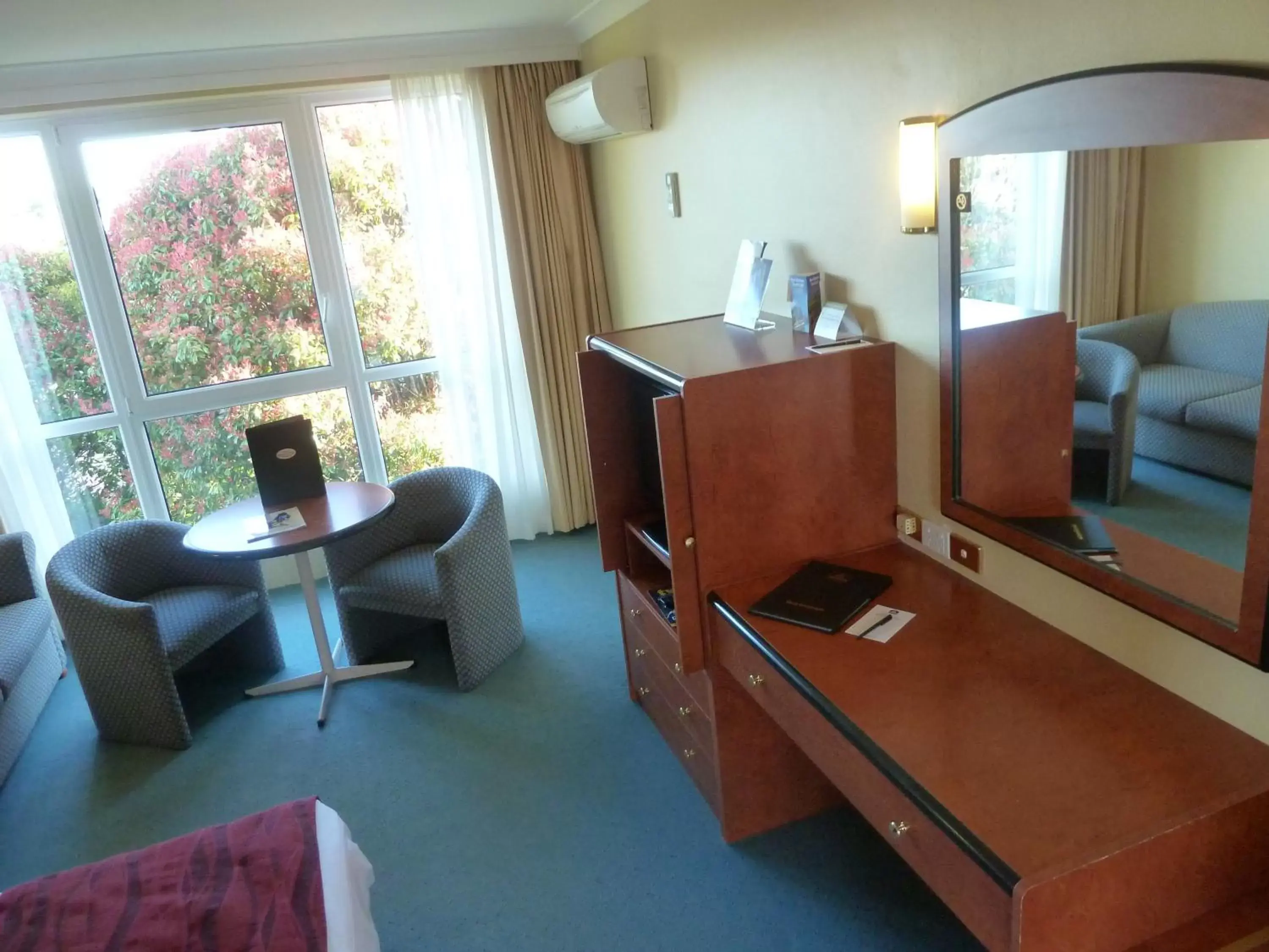 Photo of the whole room in Alpine Motor Inn Photo of the whole room in Alpine Motor Inn