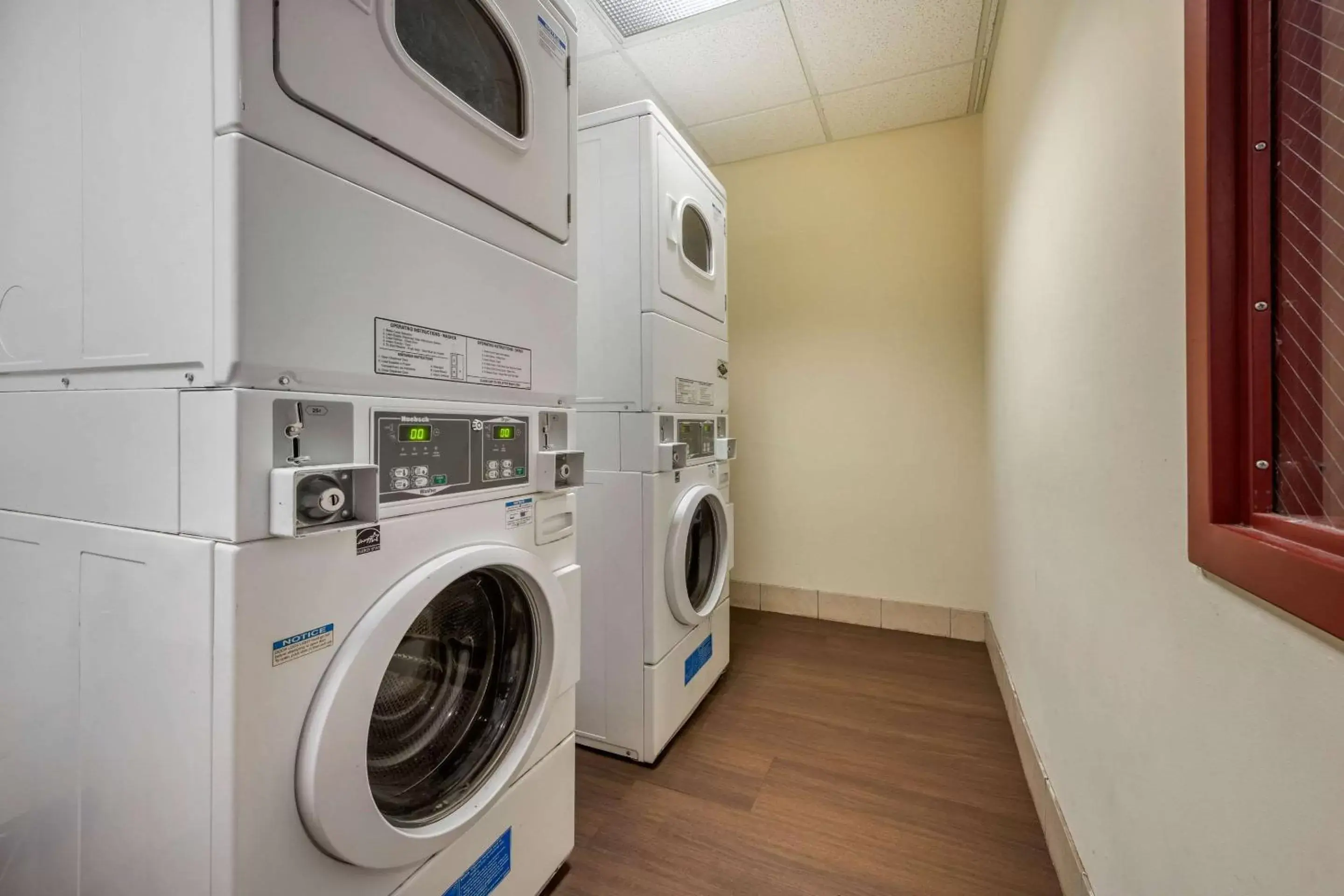 Other, Kitchen/Kitchenette in MainStay Suites Grantville