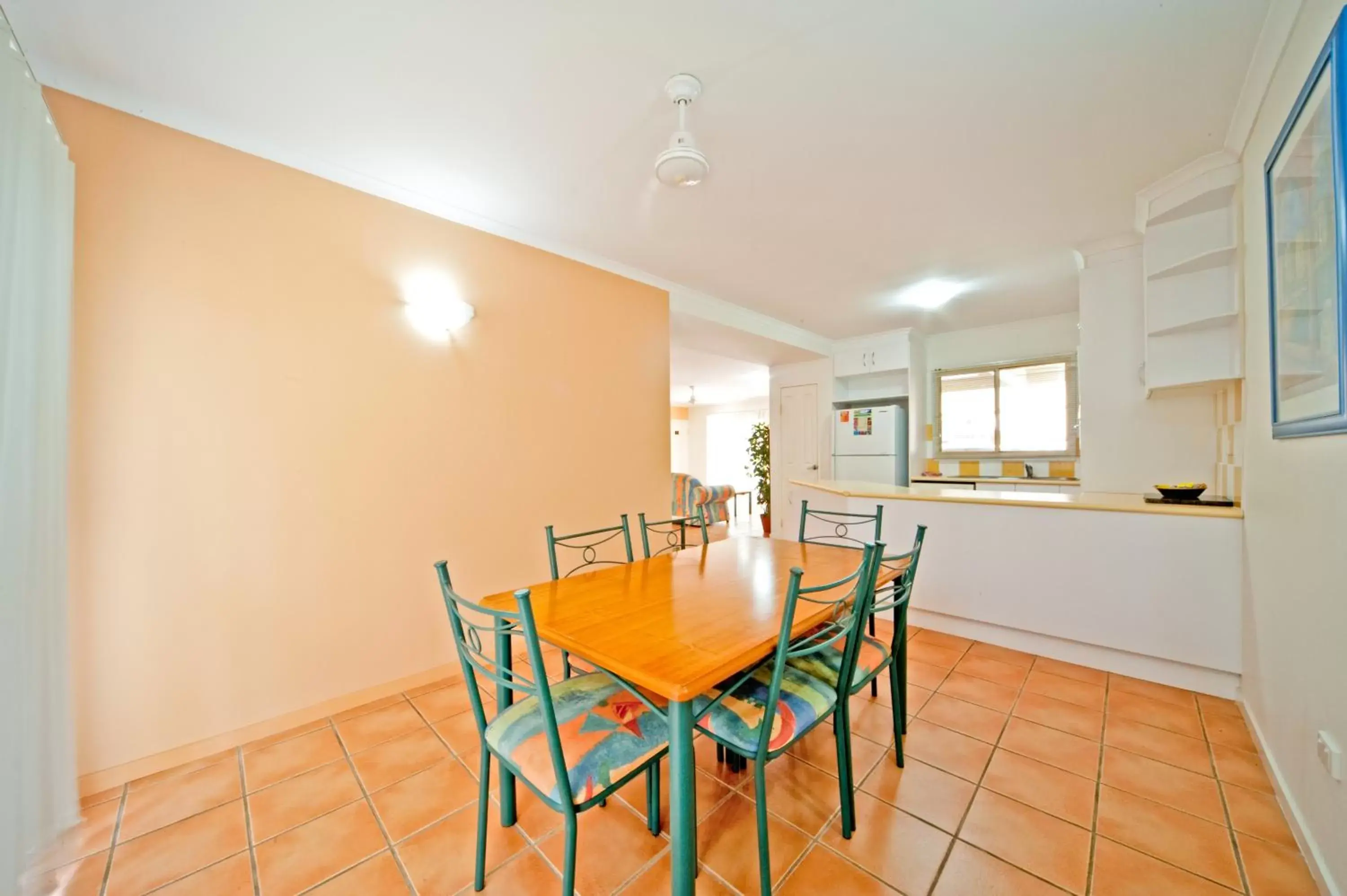Kitchen or kitchenette, Dining Area in at Beach Court Holiday Villas