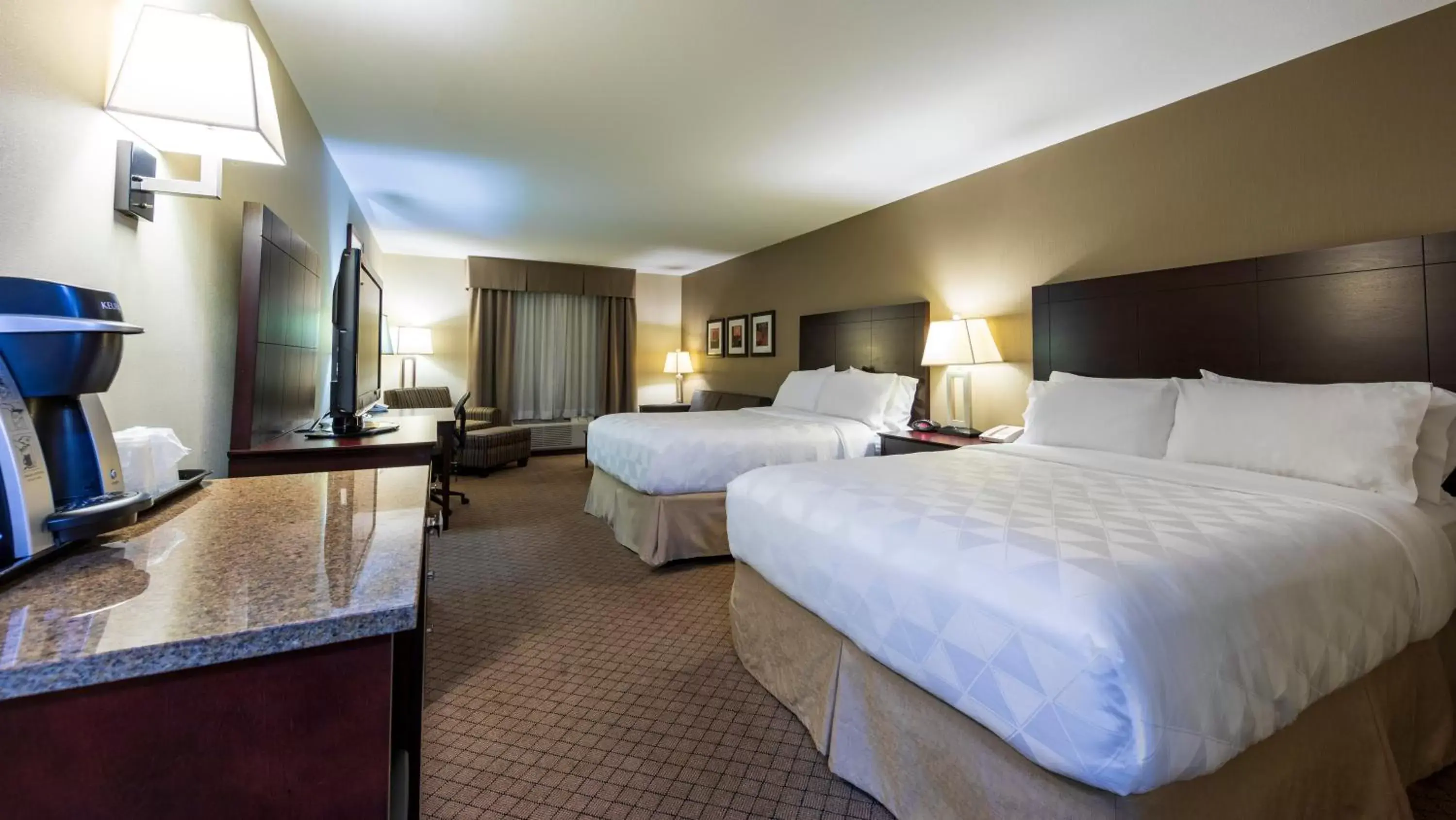 Photo of the whole room in Holiday Inn Hotel and Suites-Kamloops, an IHG Hotel