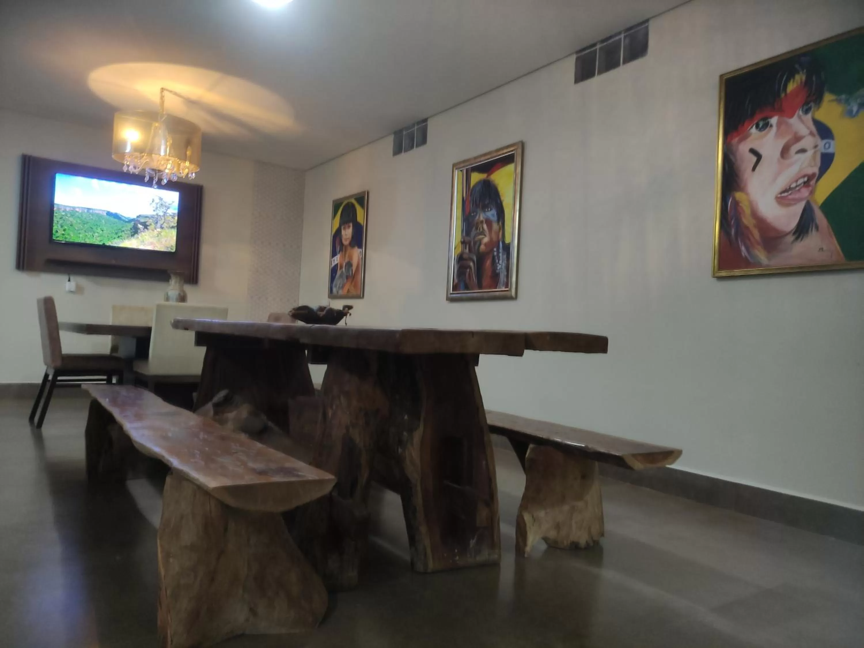 Meeting/conference room in Pousada da Gi Suítes e Turismo