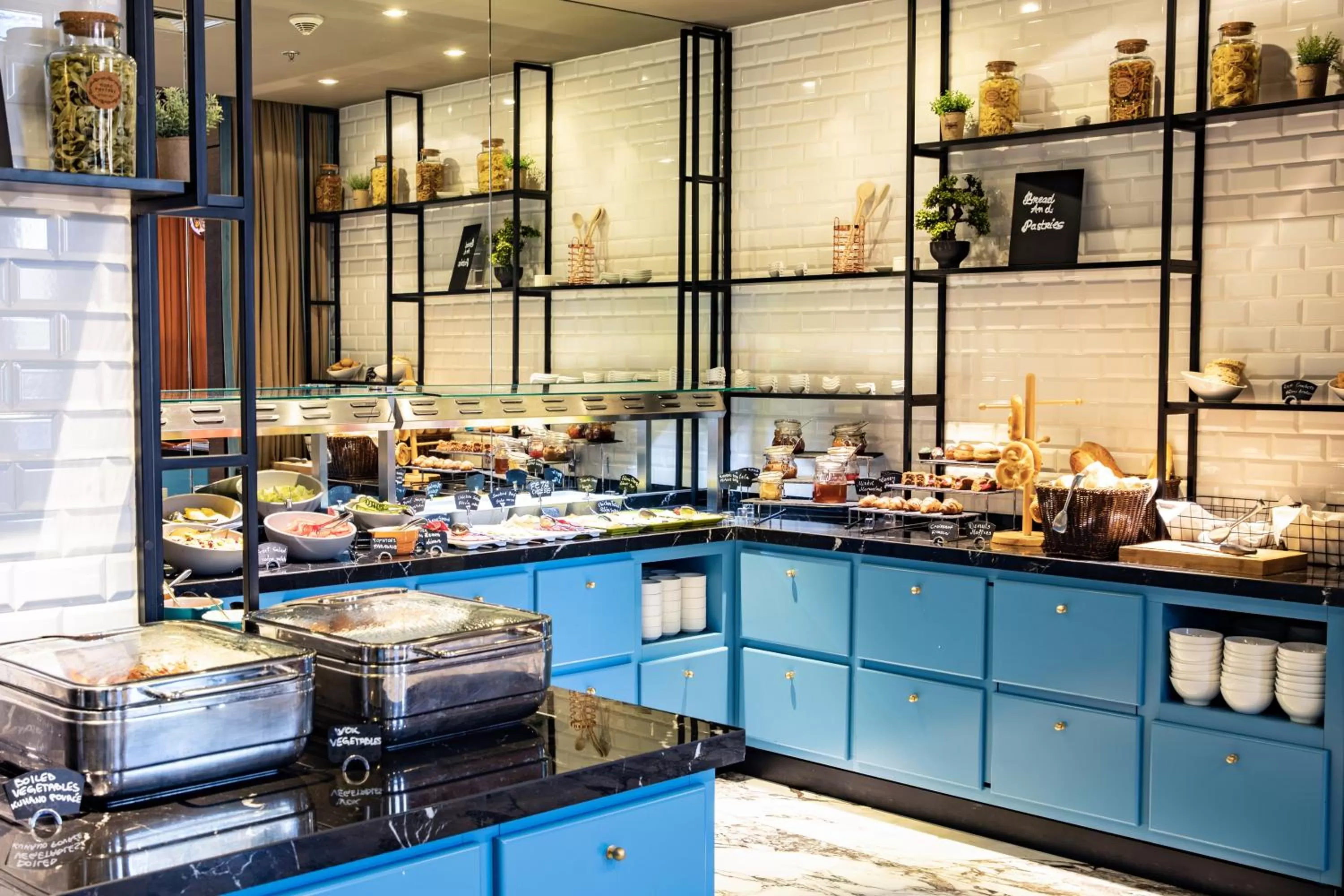 Breakfast in Courtyard by Marriott Sarajevo