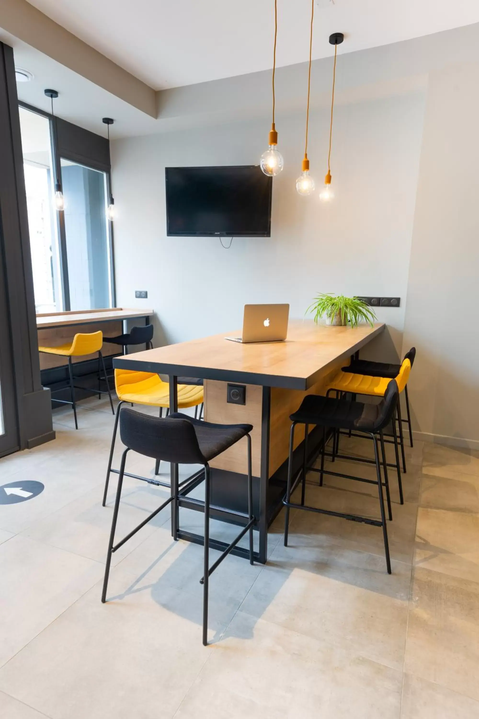 Business facilities, Dining Area in Ibis Pau Centre