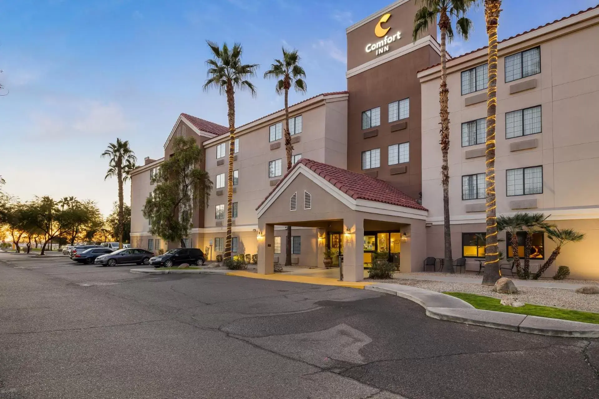 Facade/entrance, Property Building in Comfort Inn Chandler - Phoenix South I-10