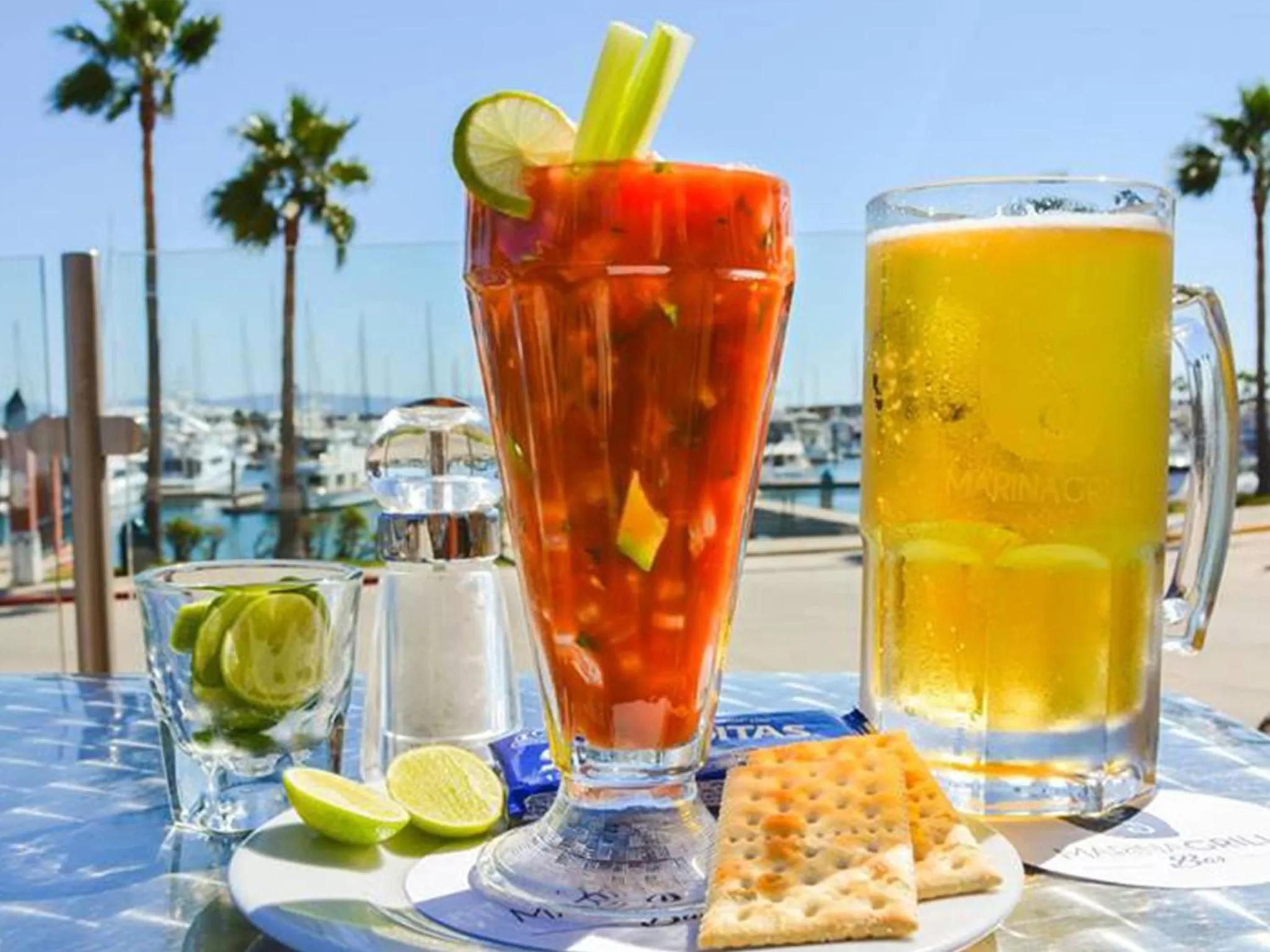 Lunch in Hotel Coral & Marina