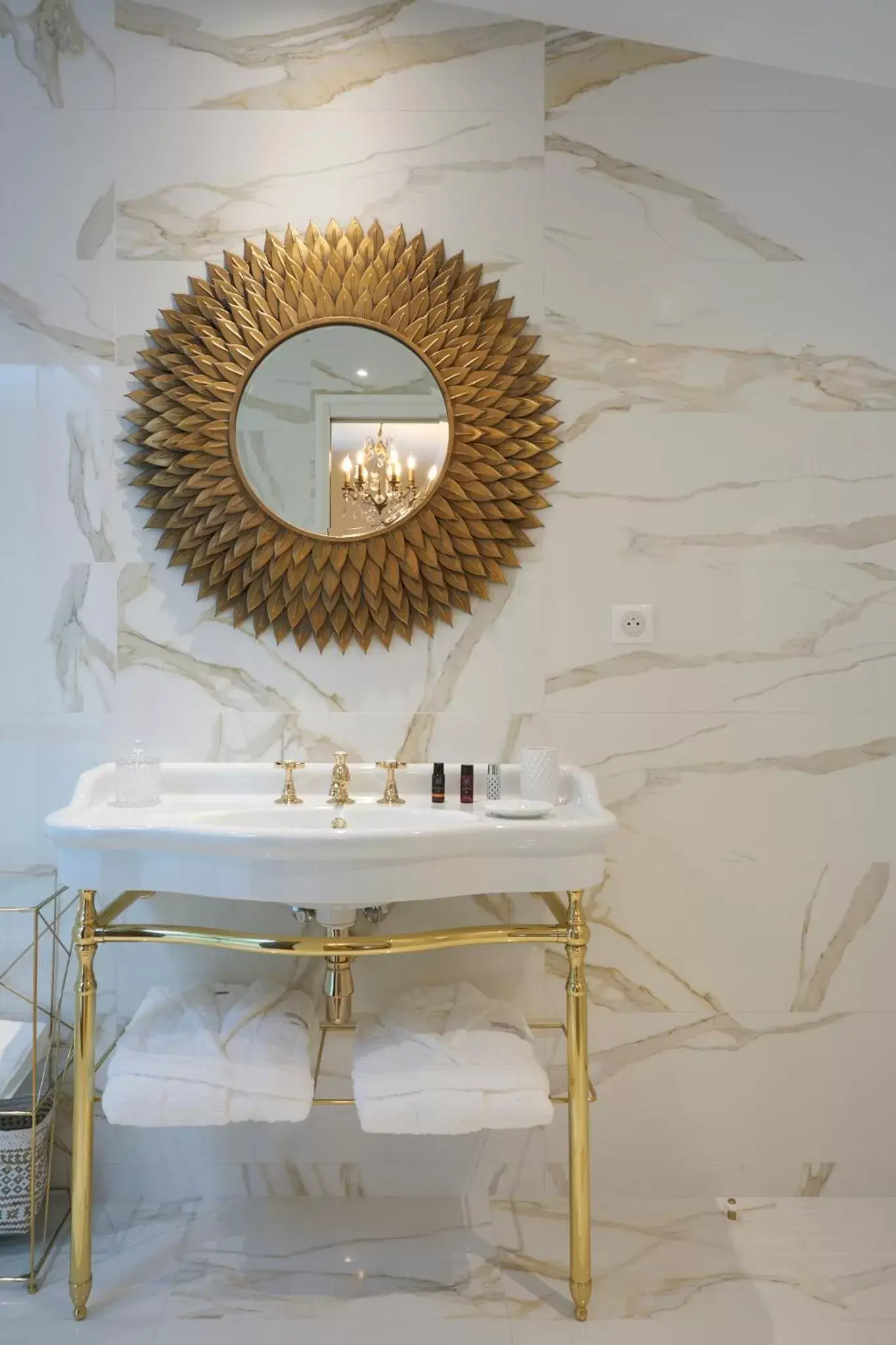 Bathroom in Chateau Pont Saint-Martin