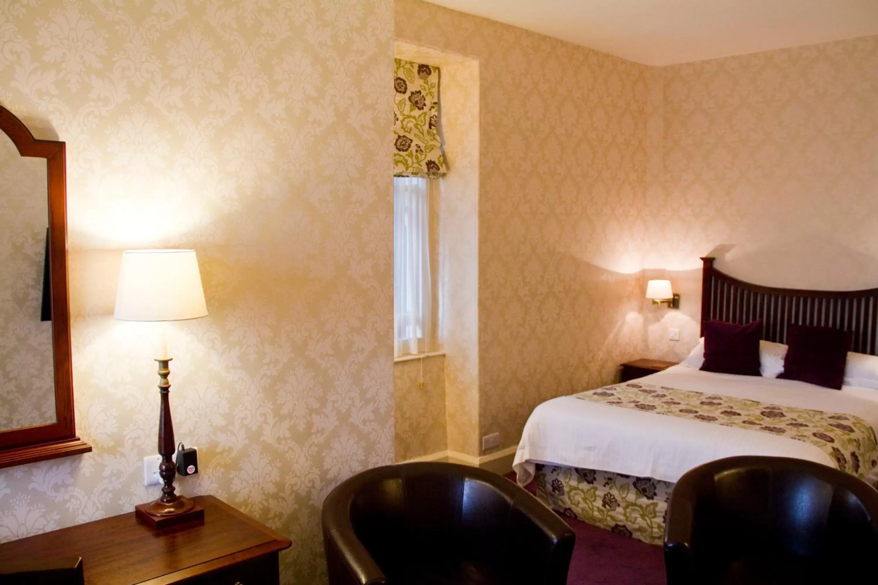 Bedroom in Duke Of Cornwall Hotel