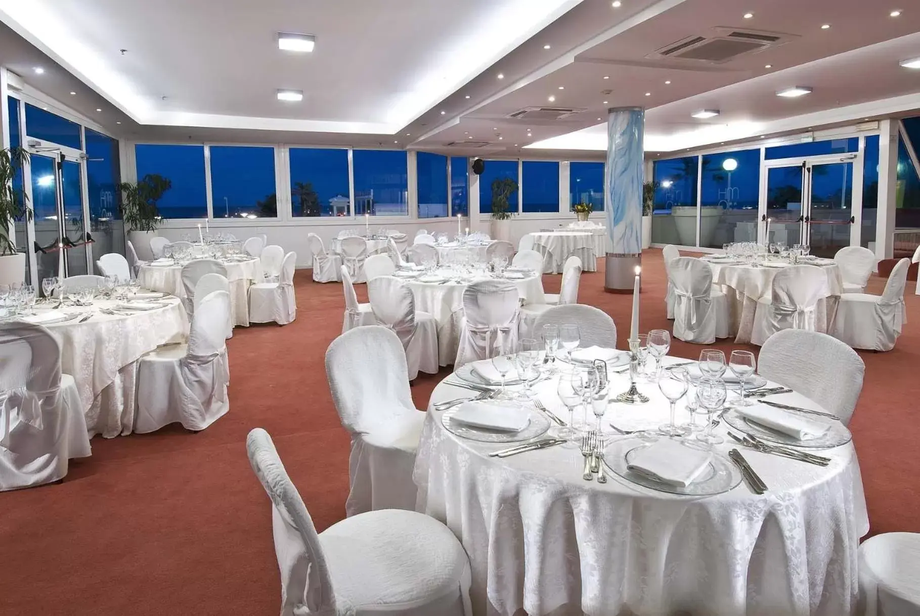 Restaurant/places to eat, Banquet Facilities in Hotel Mediterraneo